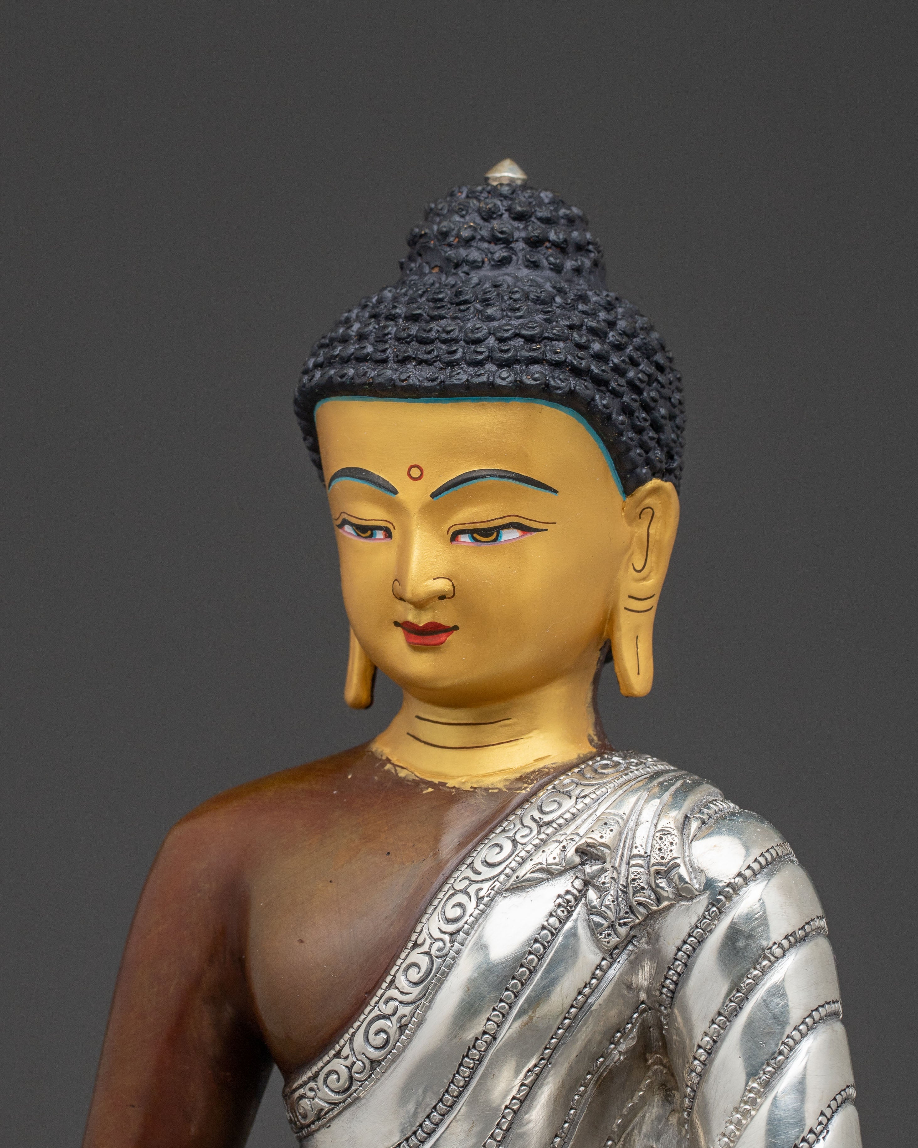 Buddha Shakyamuni Divine Copper Statue – Hand-Gilded Serenity