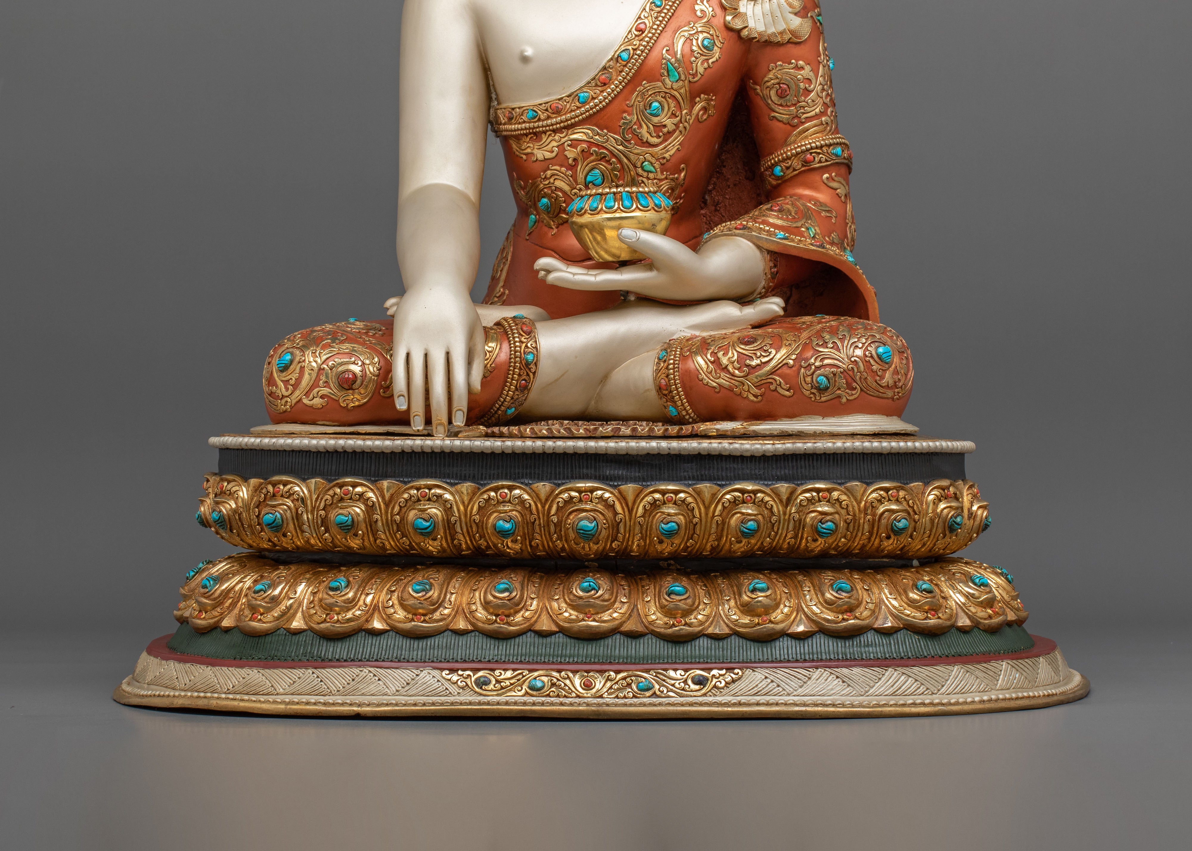 Shakyamuni Buddha Statue: Founder of Dharma