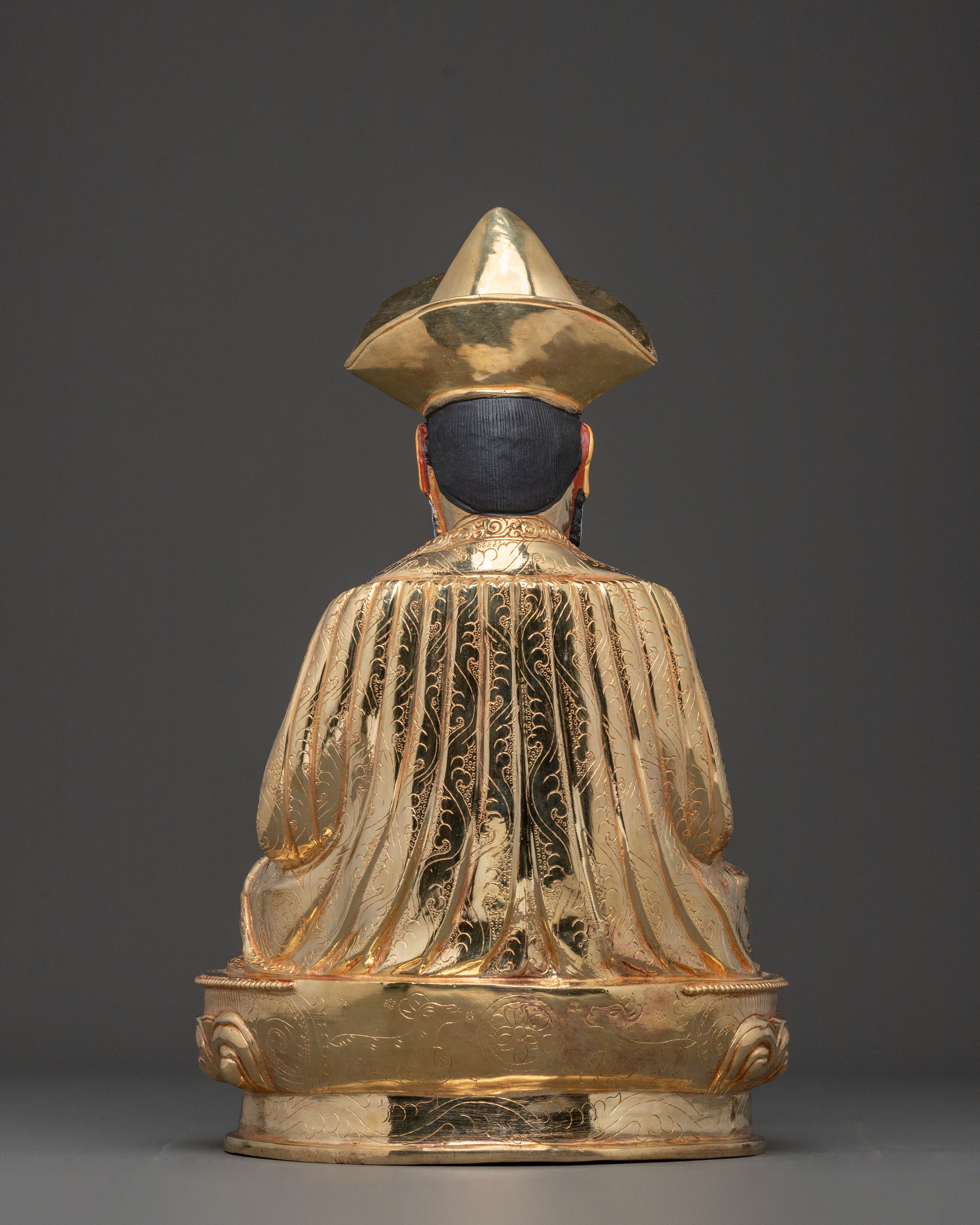Blessing Guru Shapdum Sculpture | Golden Figurine
