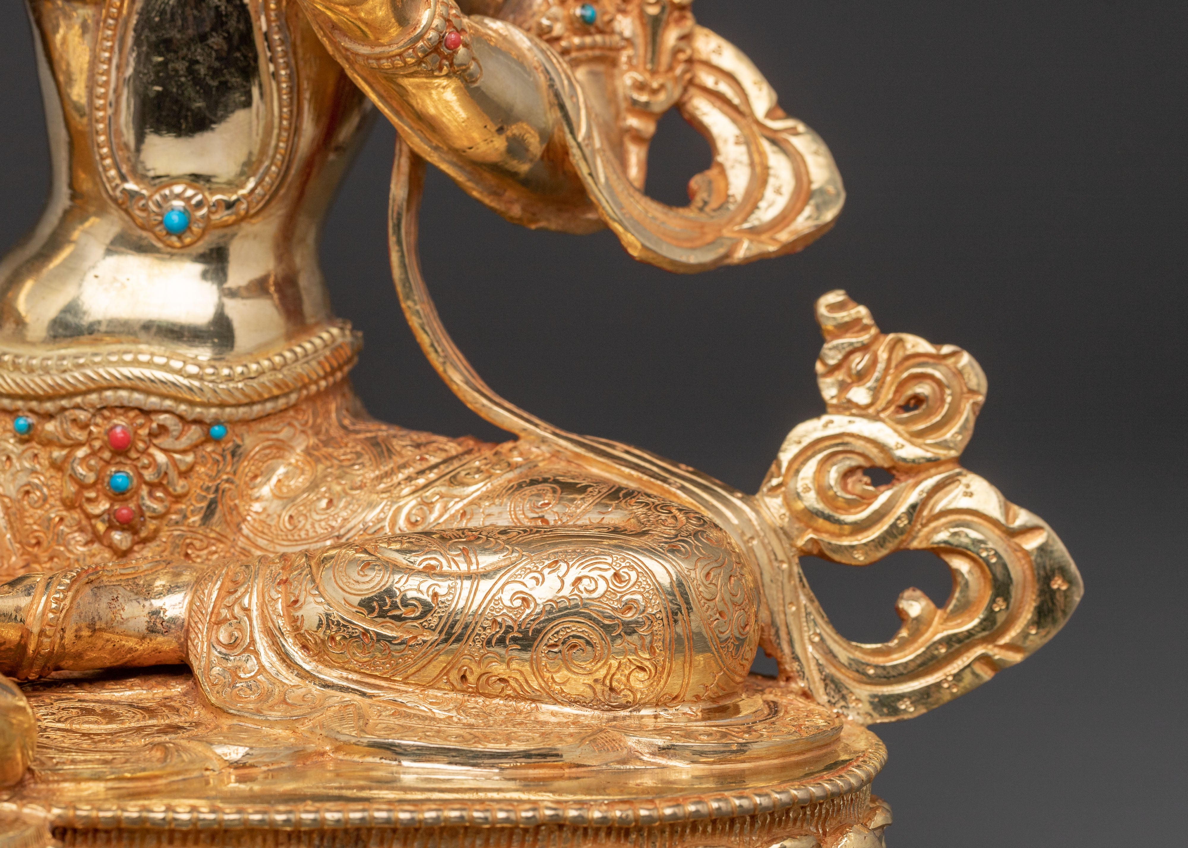 Green Tara Statue – Handcrafted Devotion