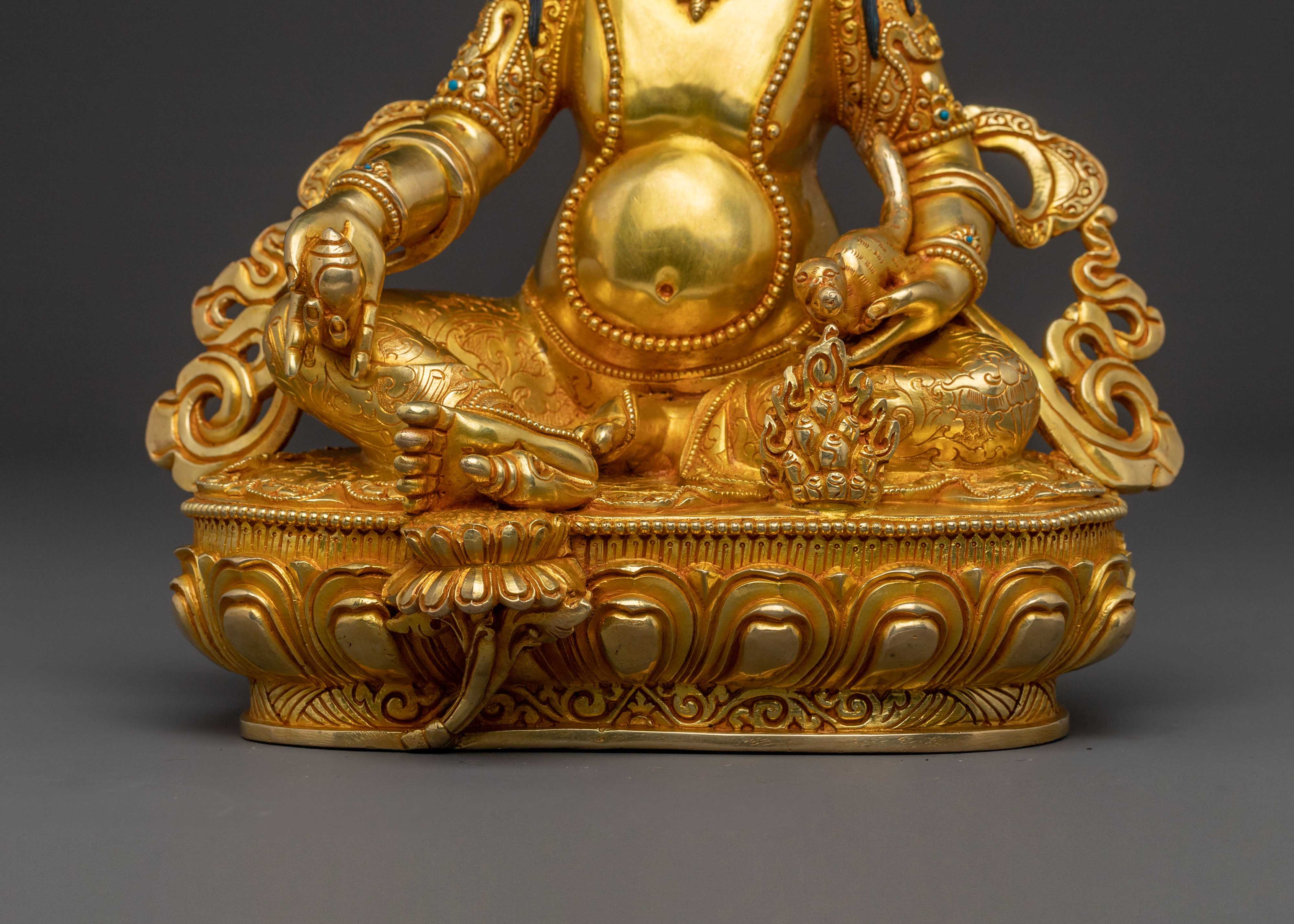 Sacred Statue of Lord Dzambhala | Guardian of Wealth