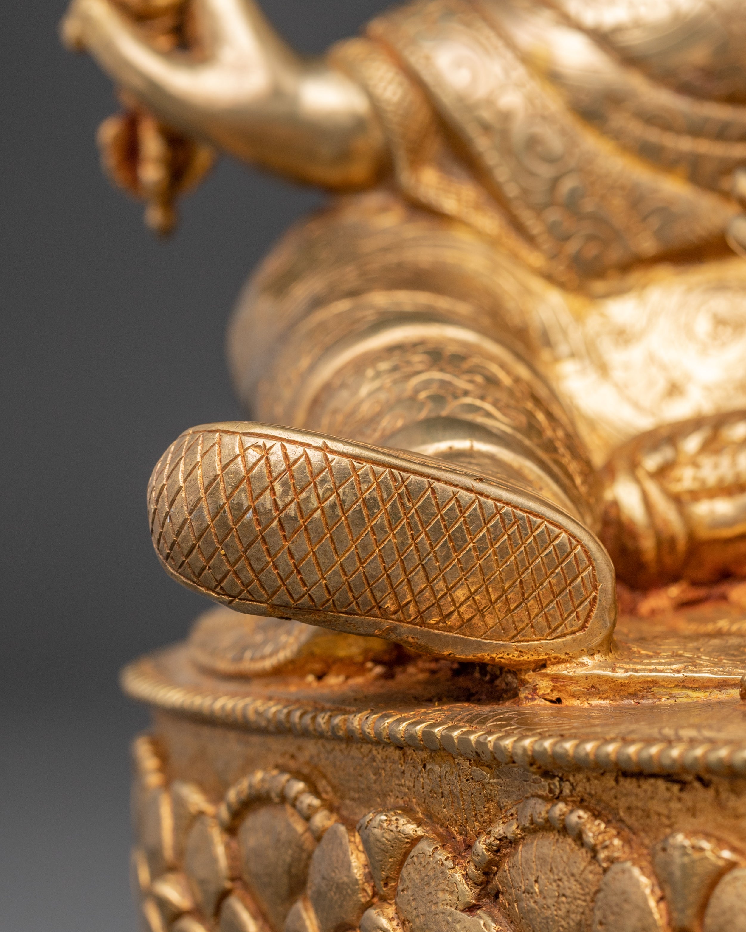 Guru Rinpoche Statue: The Lotus-Born Master | Precious Guru Padmasambhava