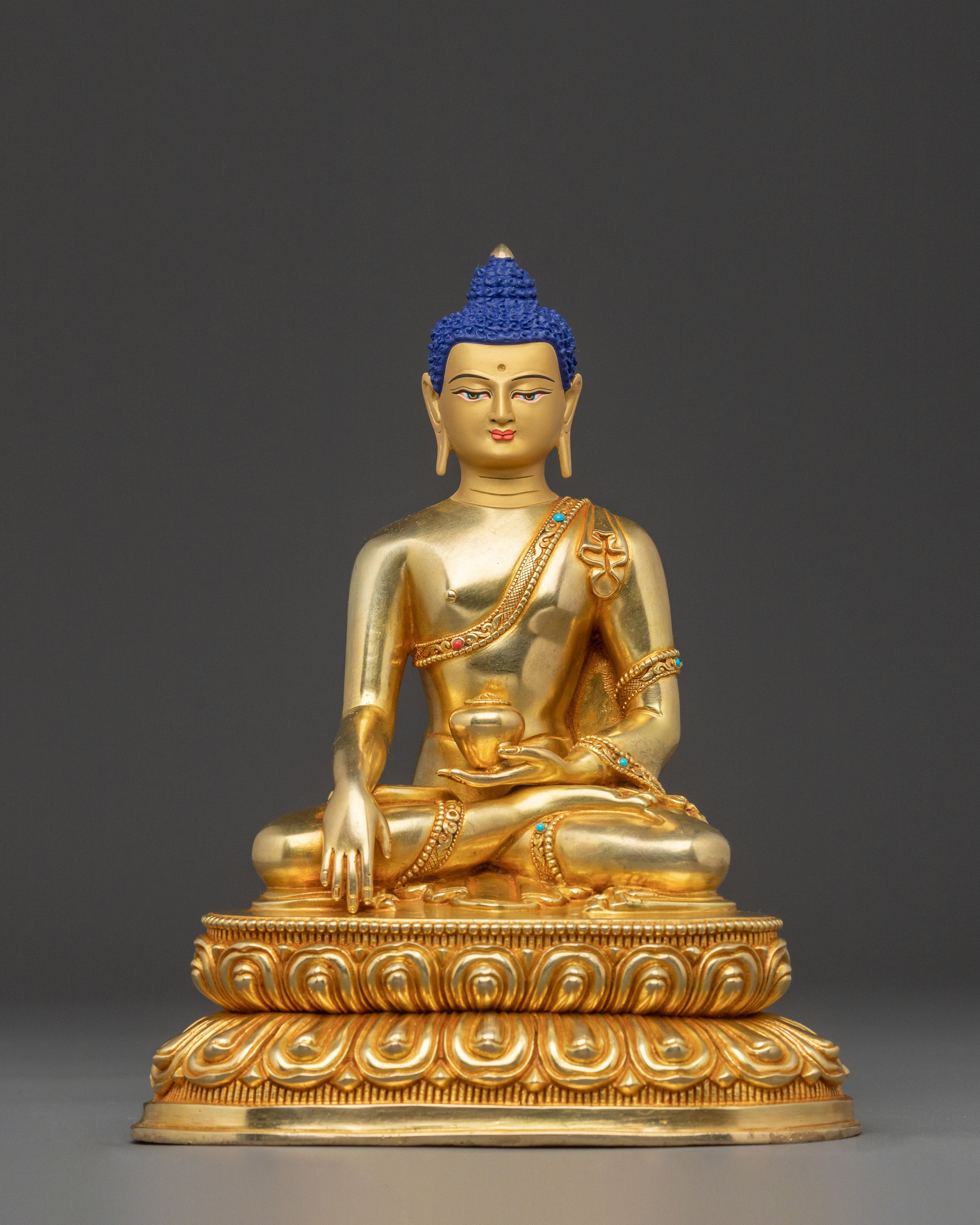 Enlightened Shakyamuni Buddha Sacred Sculpture – Hand-Gilded Serenity