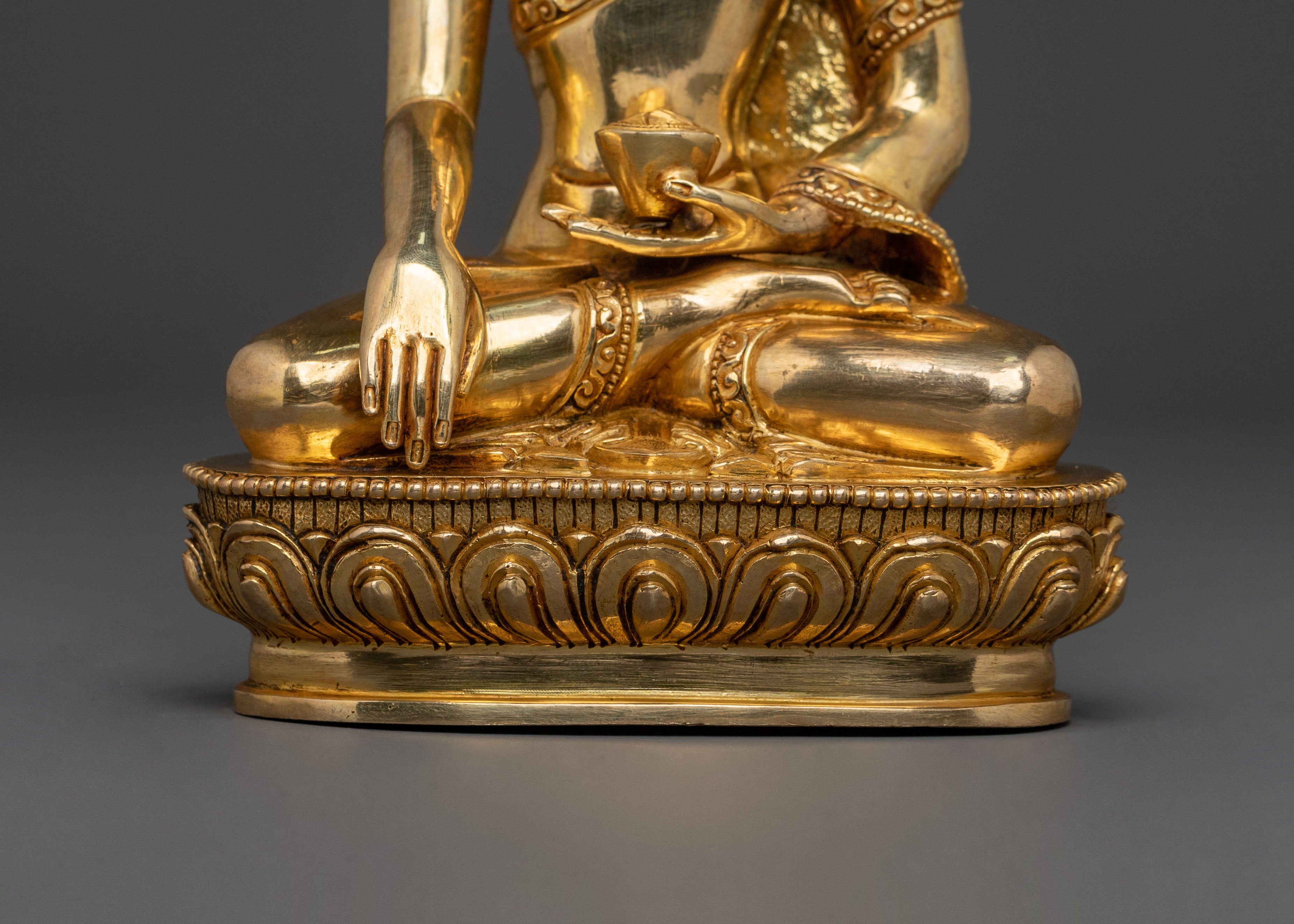 Handcrafted Shakyamuni Buddha Statue | Spiritual Icon