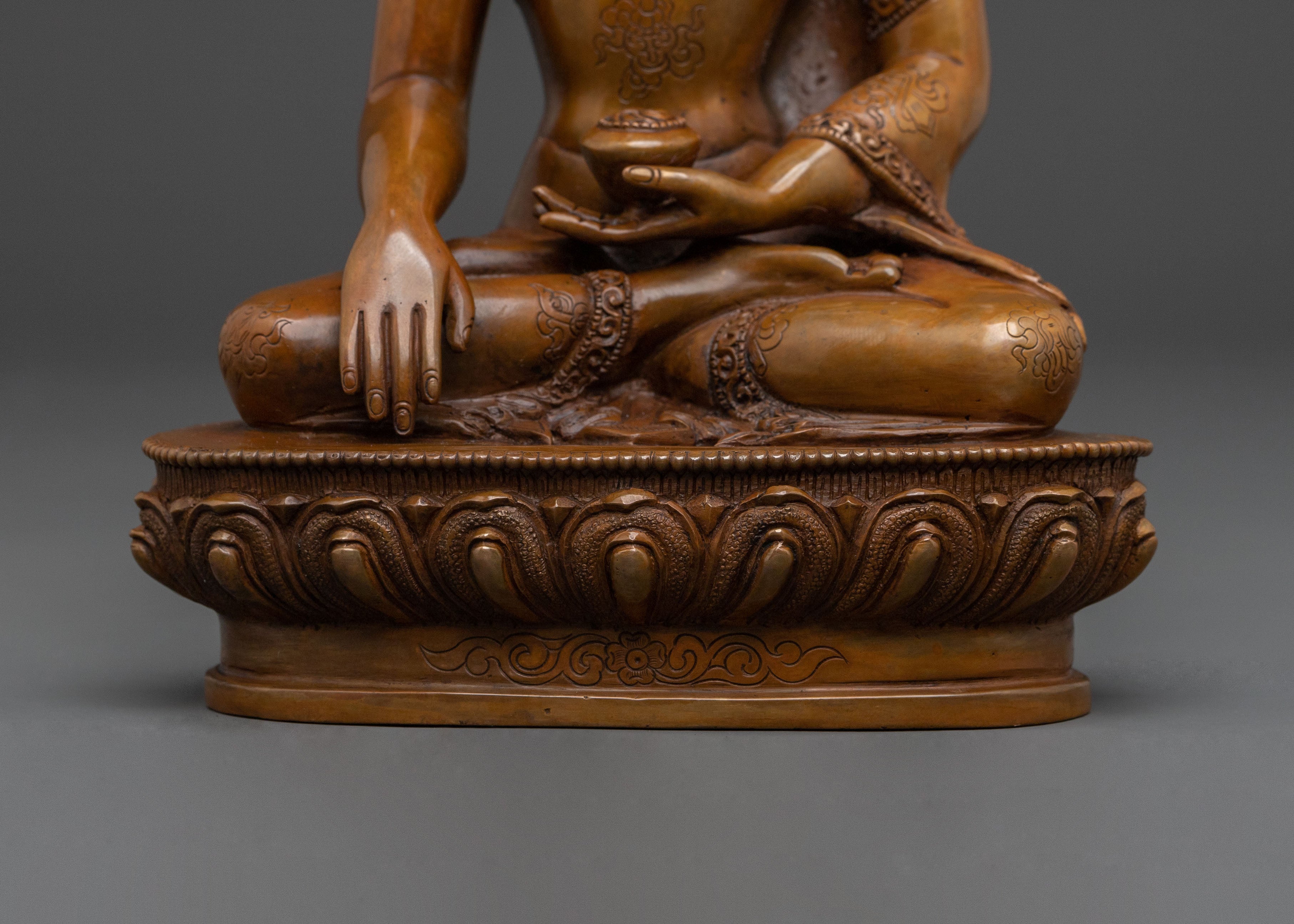 Shakyamuni Buddha Meditation Divine Figure | Symbol of Awakening