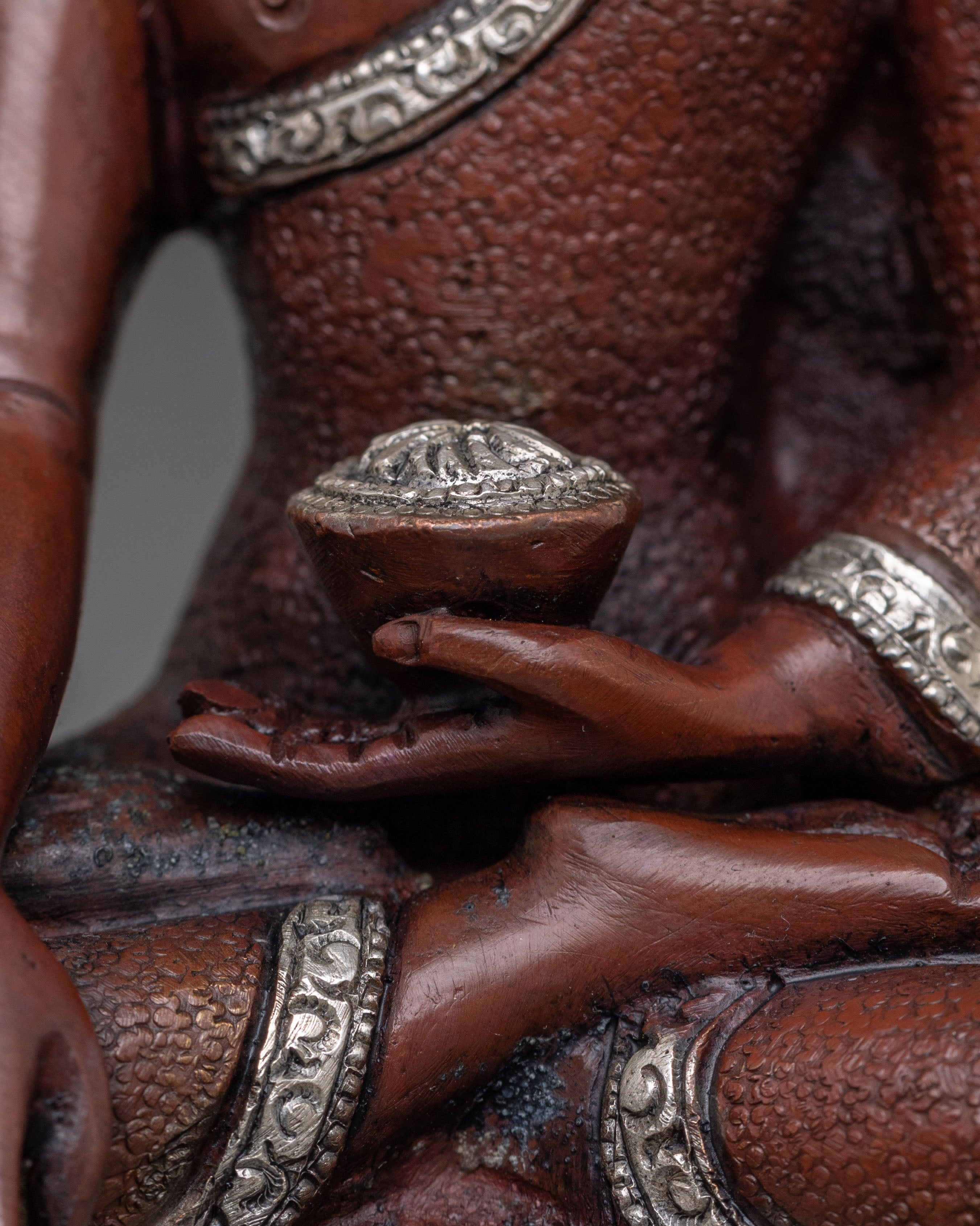 Shakyamuni Buddha Statue in Copper Body with Silver Plating