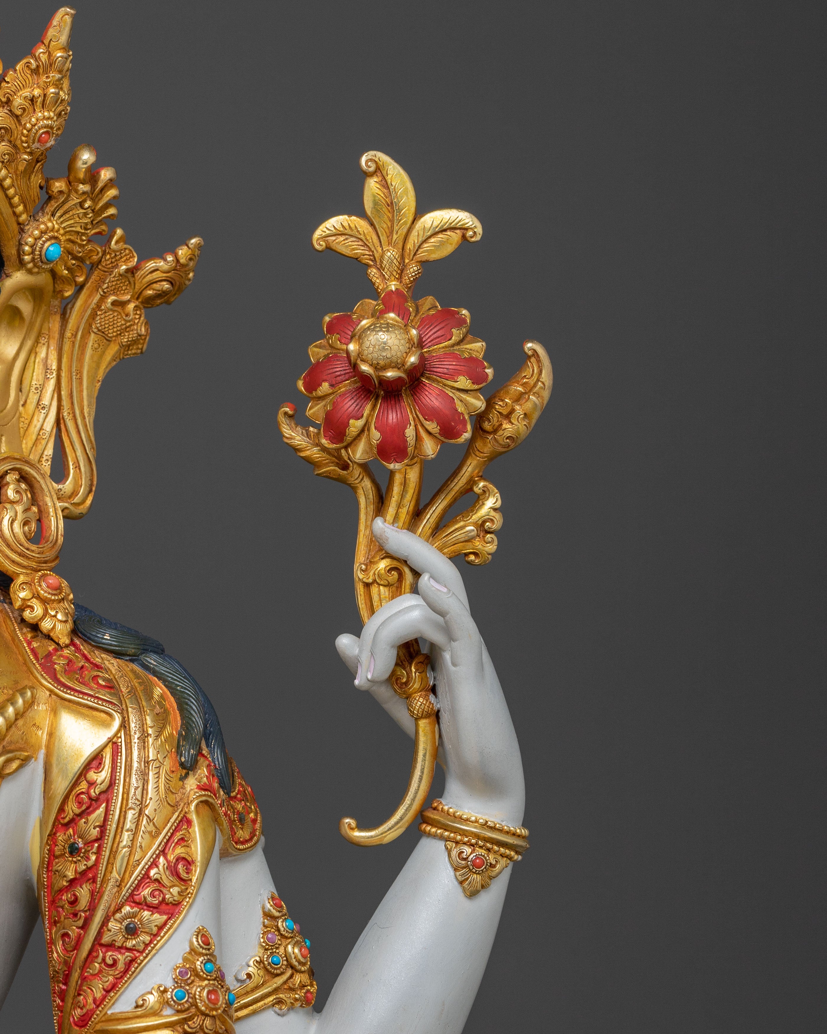 Chenrezig Golden Figurine | Buddhist Meditation Decor