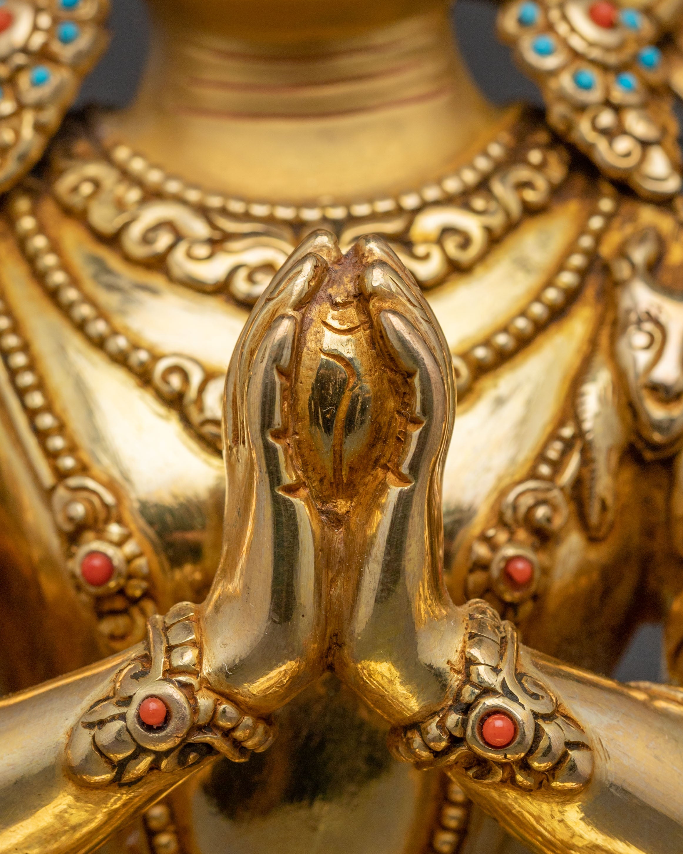 Chenrezig Enlightened Bodhisattva Statue – 24K Gold Gilded Masterpiece