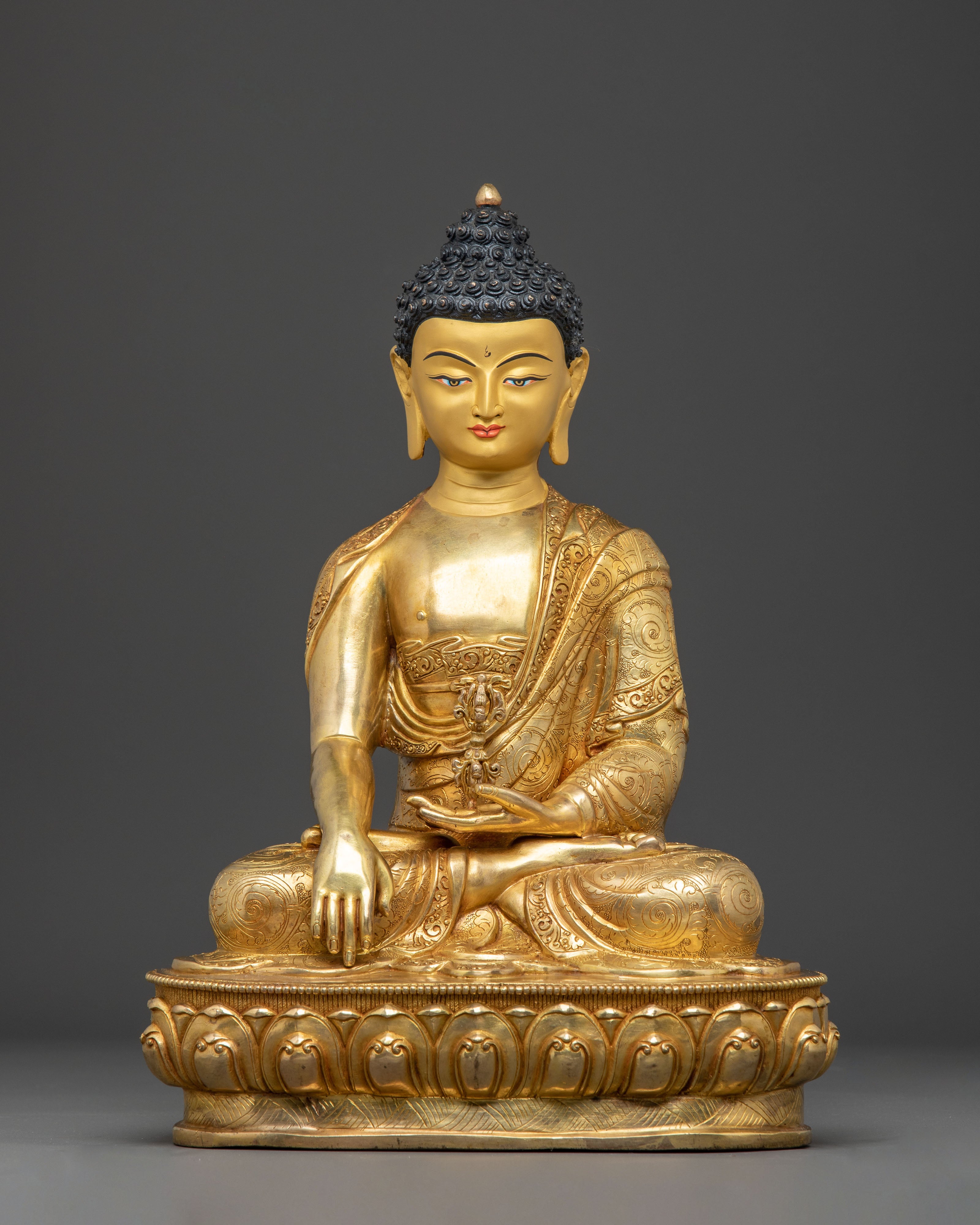 Golden Handmade Statue of Mitrgupa