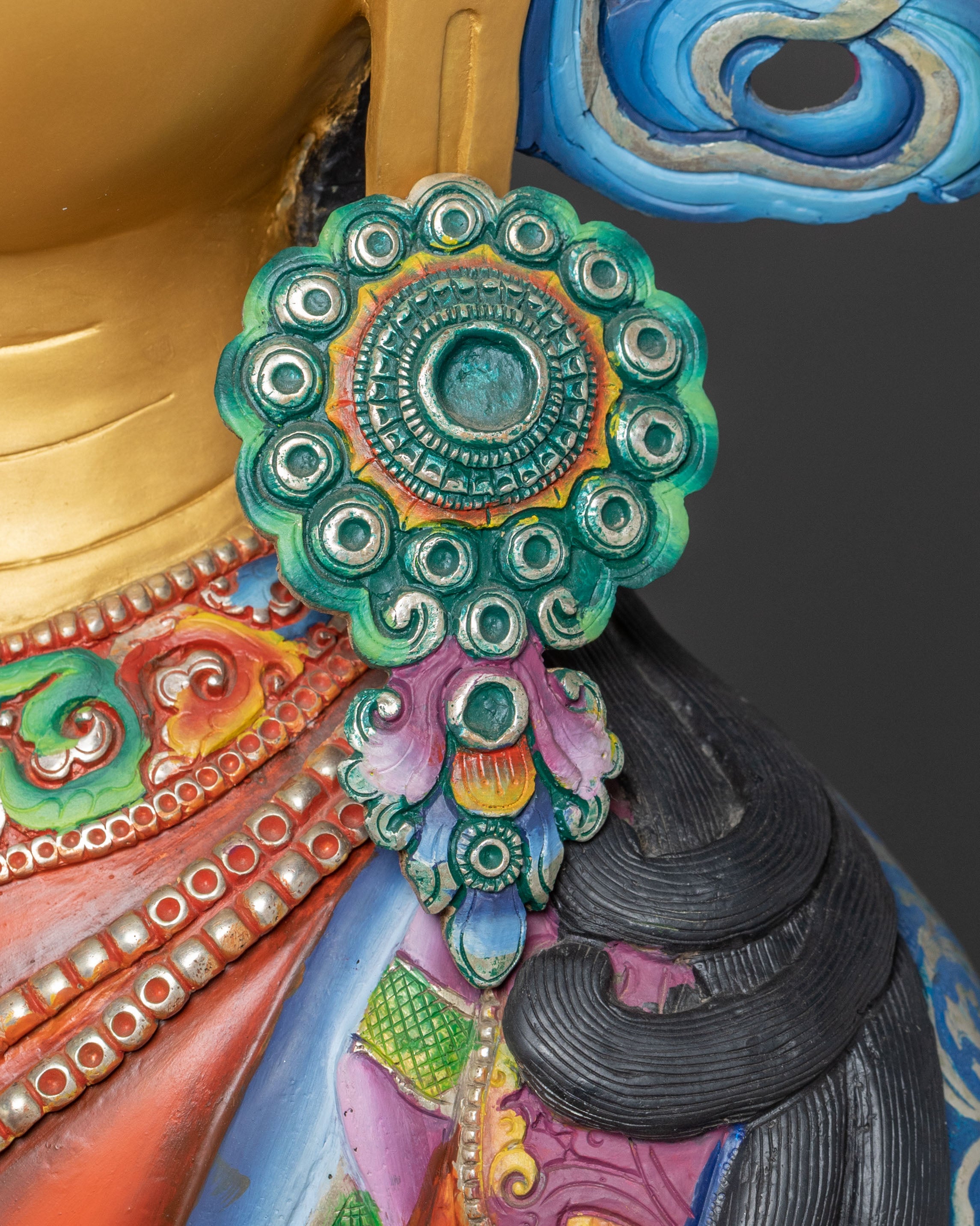 Handcrafted Spiritual Statue of Manjushri – Radiant Gold & Silver