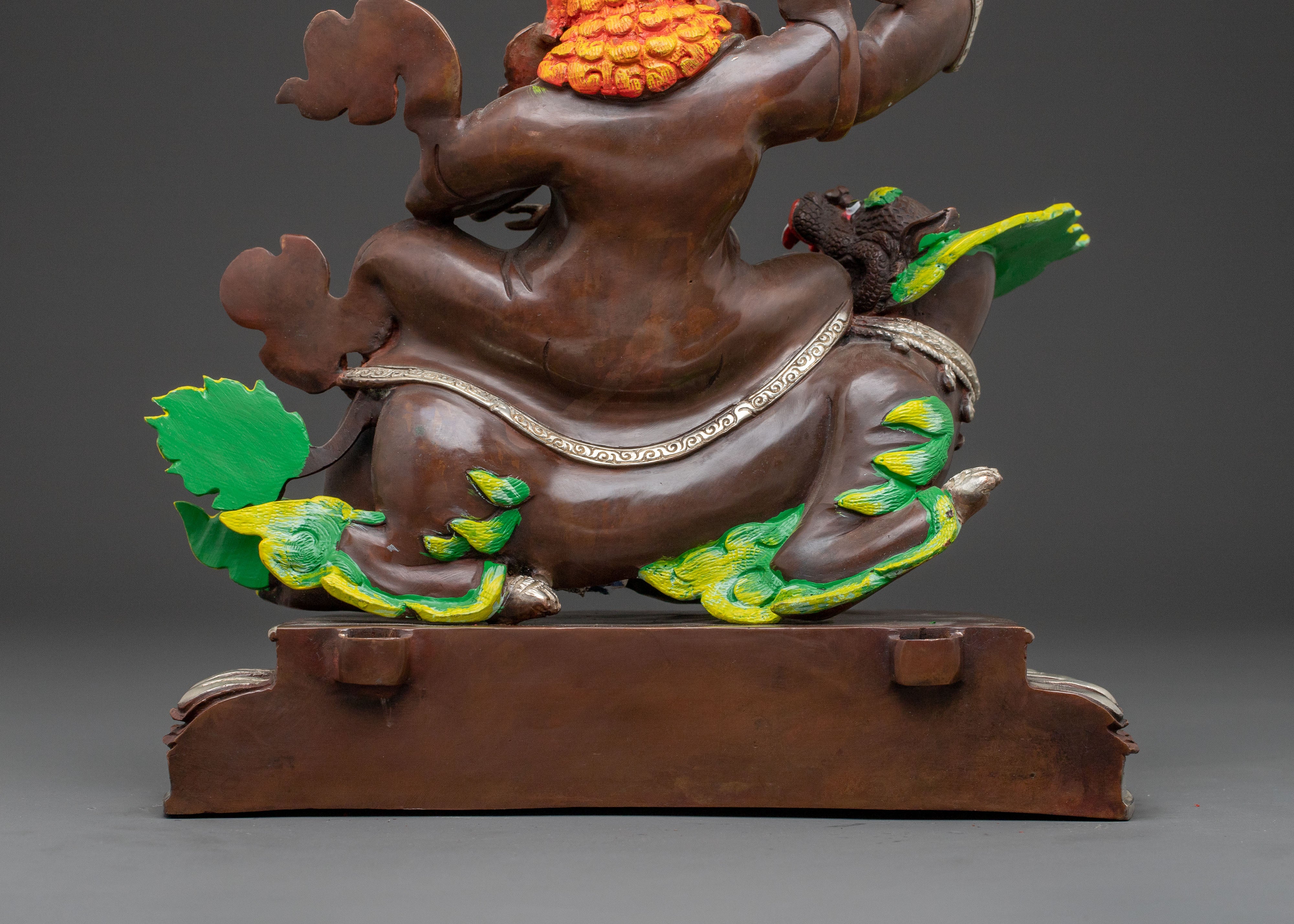 Droje Legpa: Gilded Protector Statue