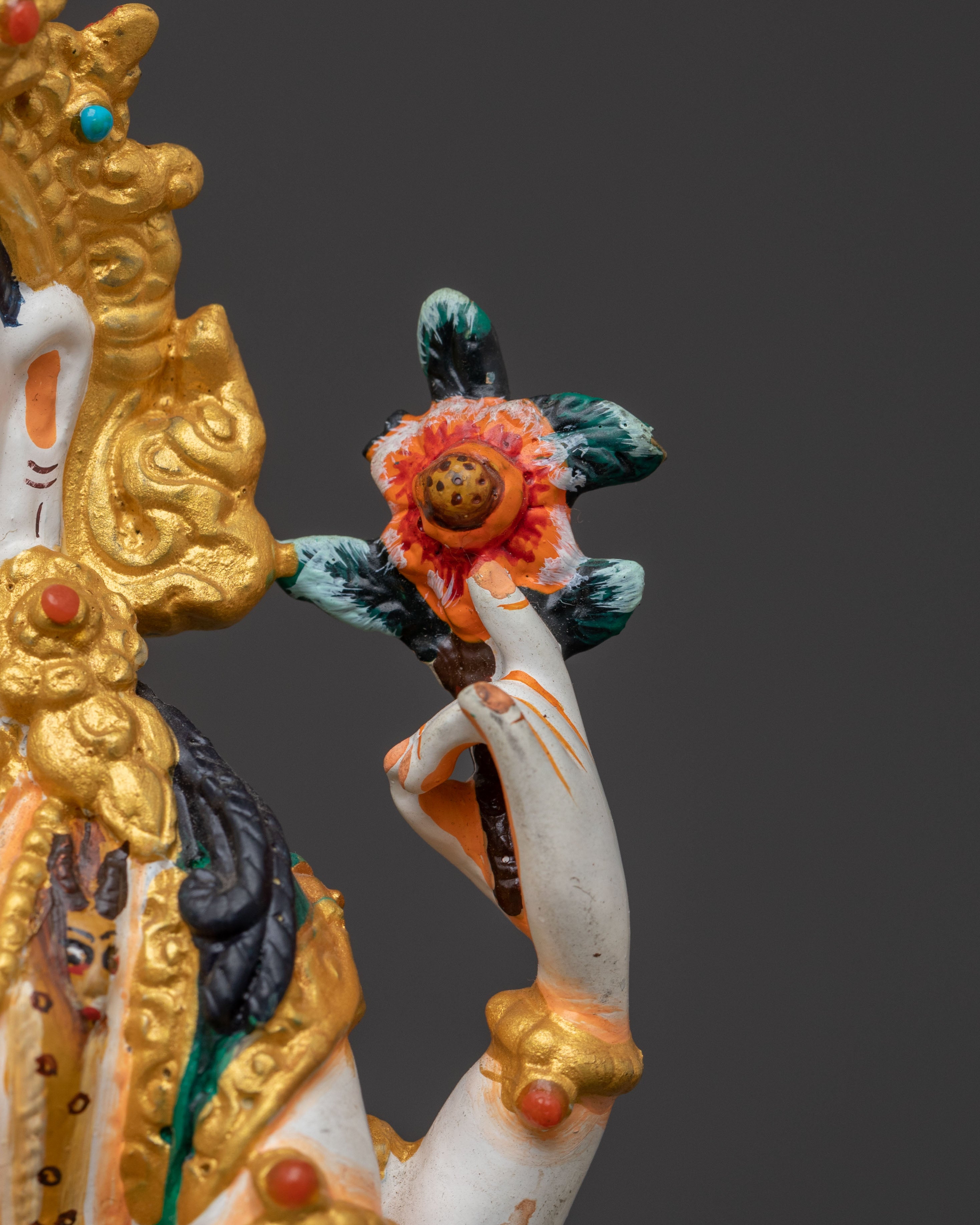 Chenrezig Meditational Statue – Handcrafted Devotion