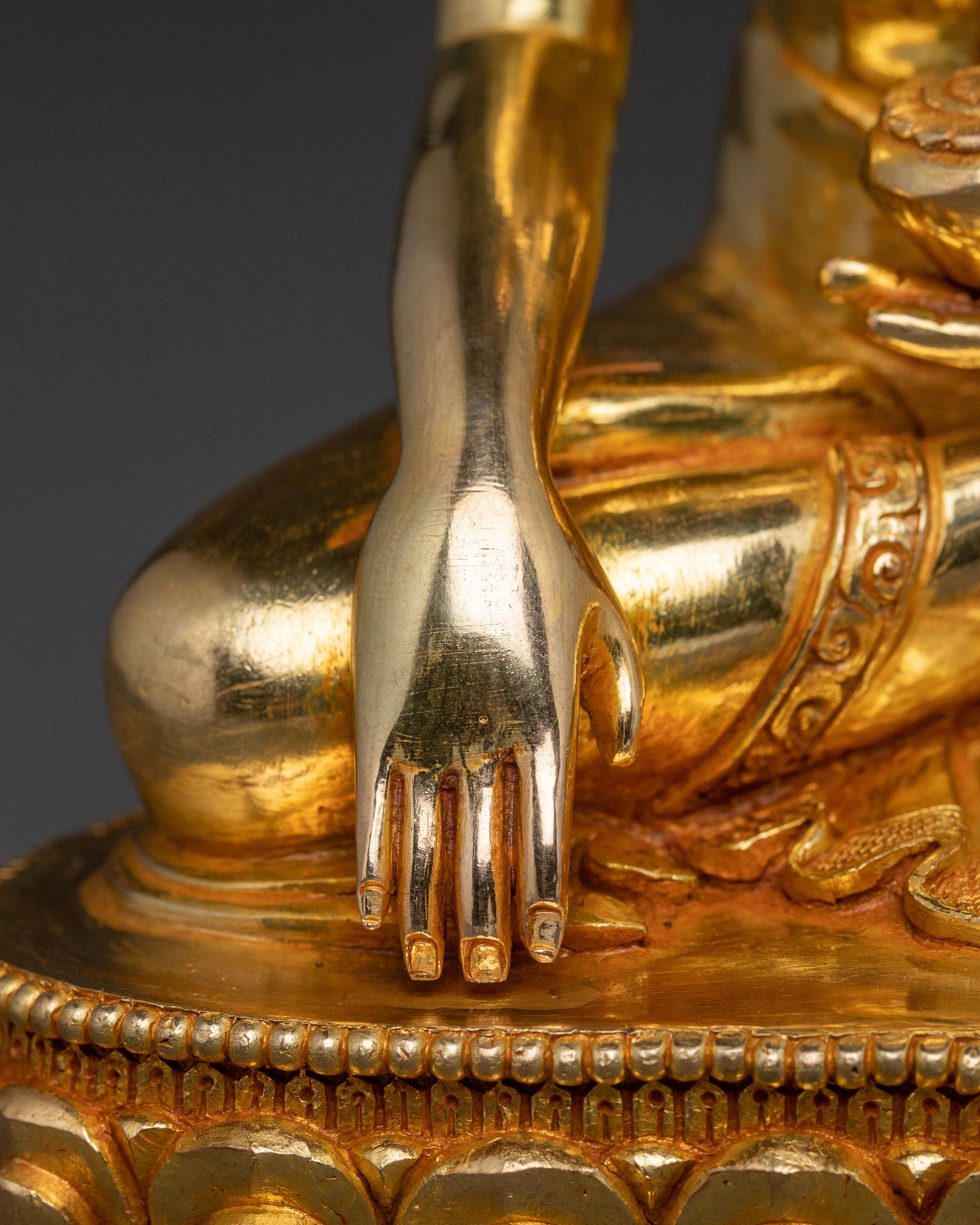 Awakened One Shakyamuni Buddha Sculpture for Altar