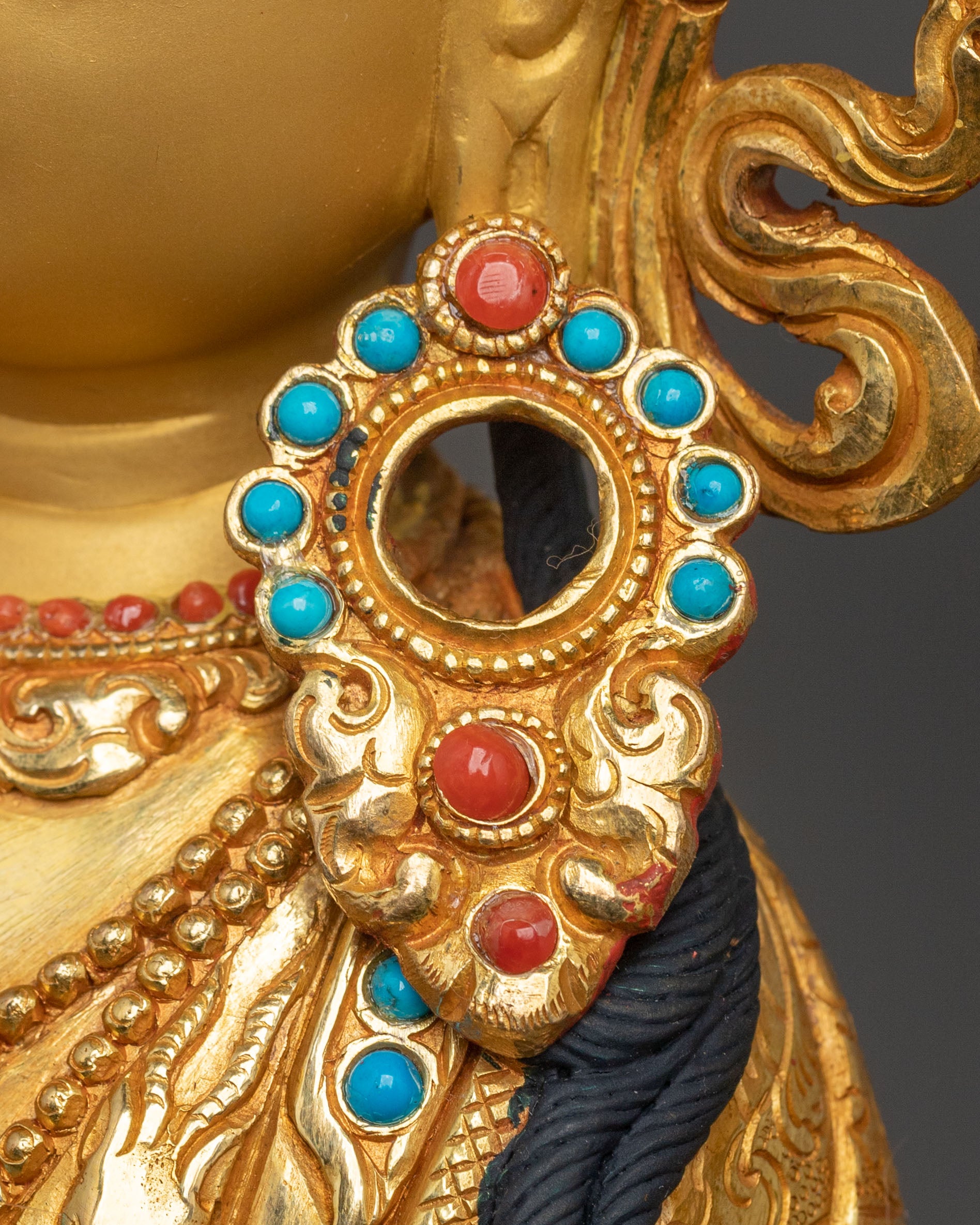 Chenrezig Sculpture | 24K Gold Gilded Bodhisattva