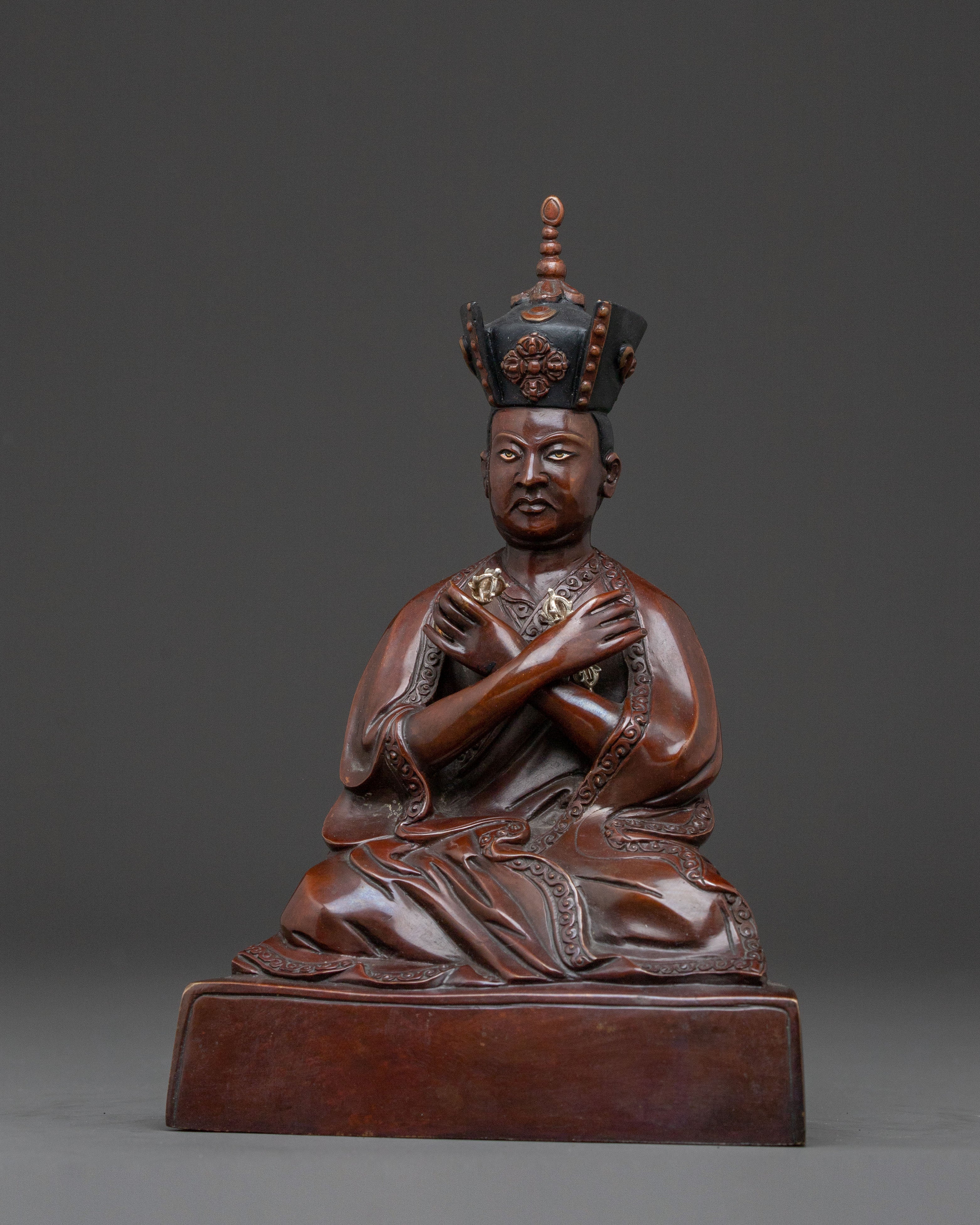 16th Karmapa Rangjung Rigpe Dorje Spiritual Statue