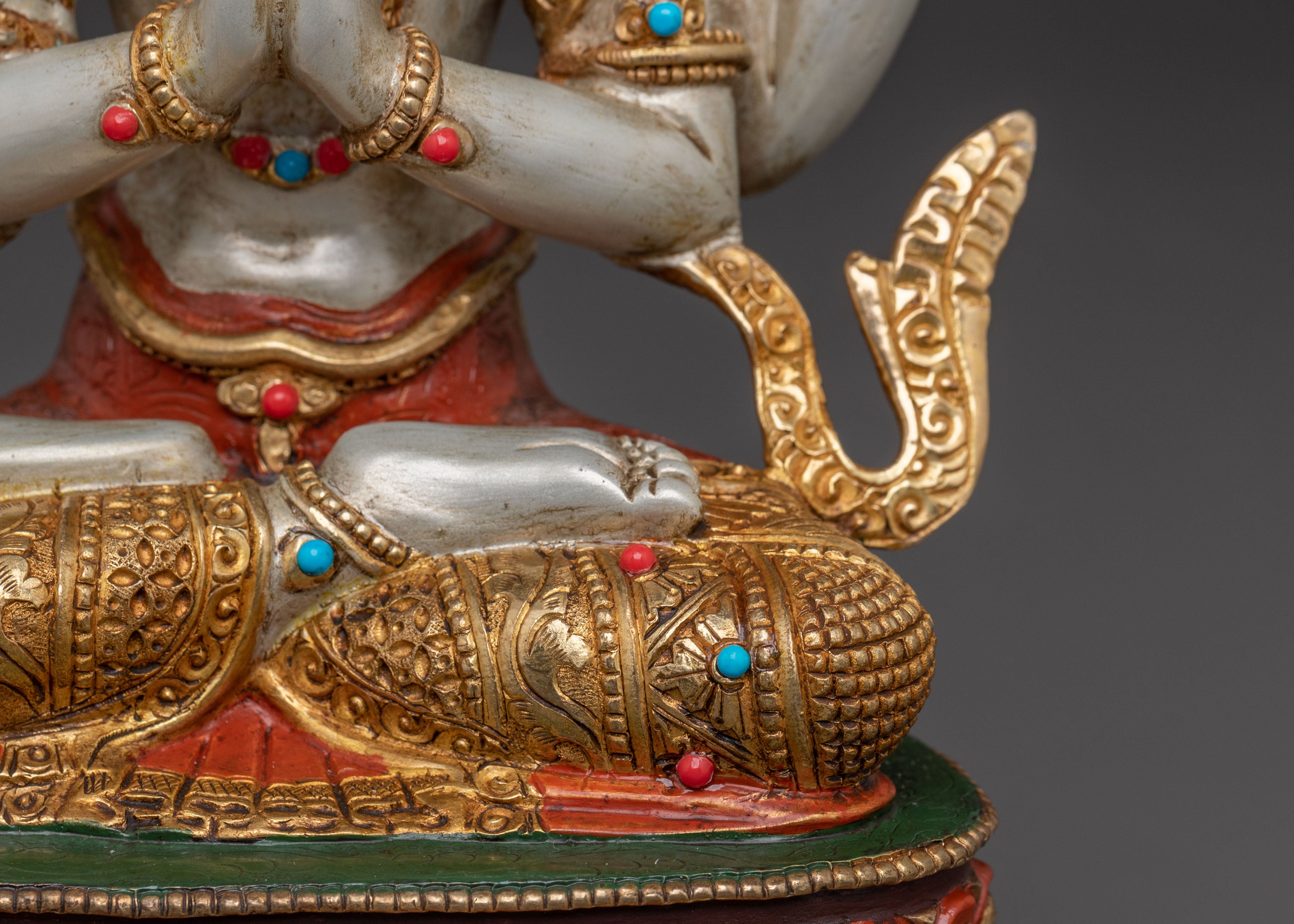 Chenrezig Traditional Sacred Statue | Spiritual Home Decor