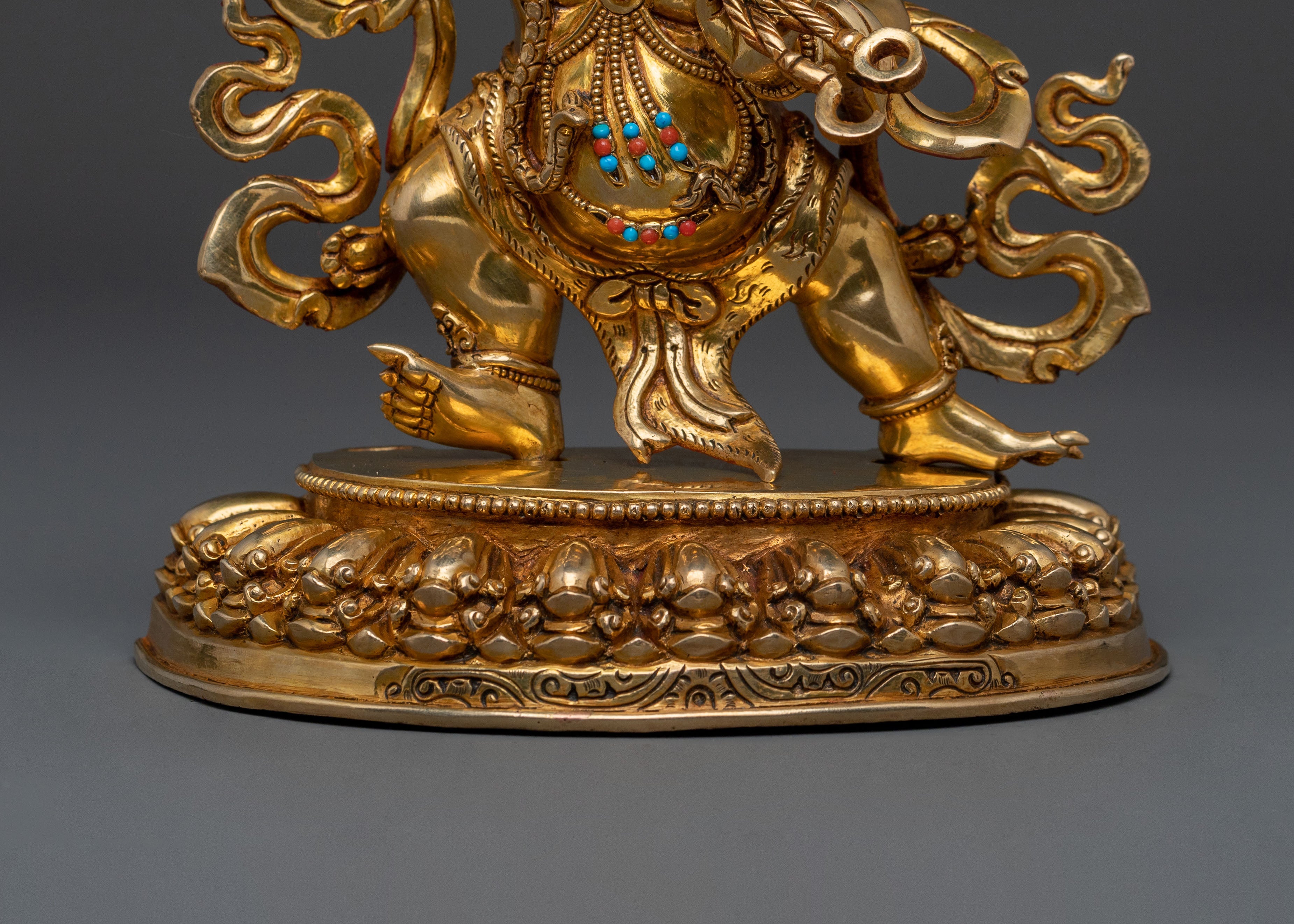Vajrapani Statue: Fierce Protector of Truth
