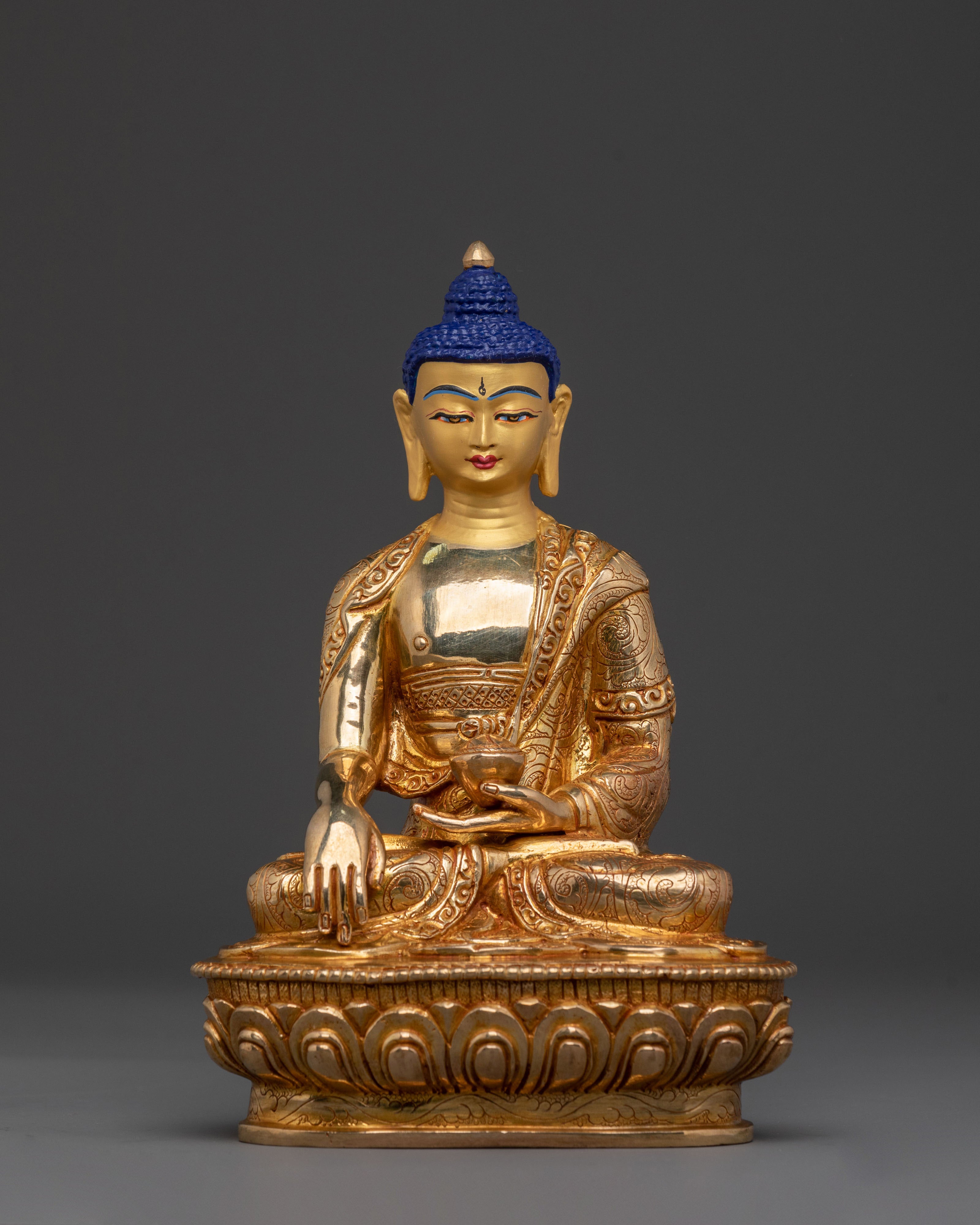 Shakyamuni Buddha Statue – Handcrafted Gold Gilded Copper