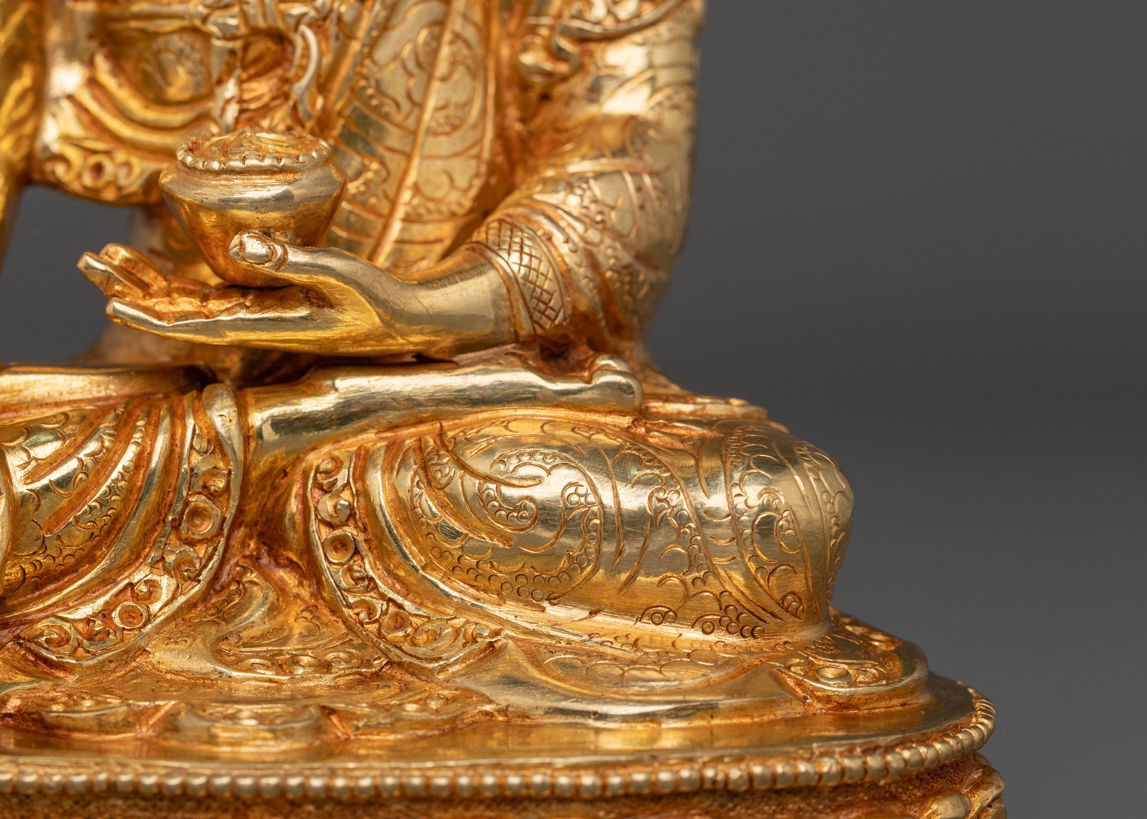 Shakyamuni Buddha Figurine: Founder of Buddhism