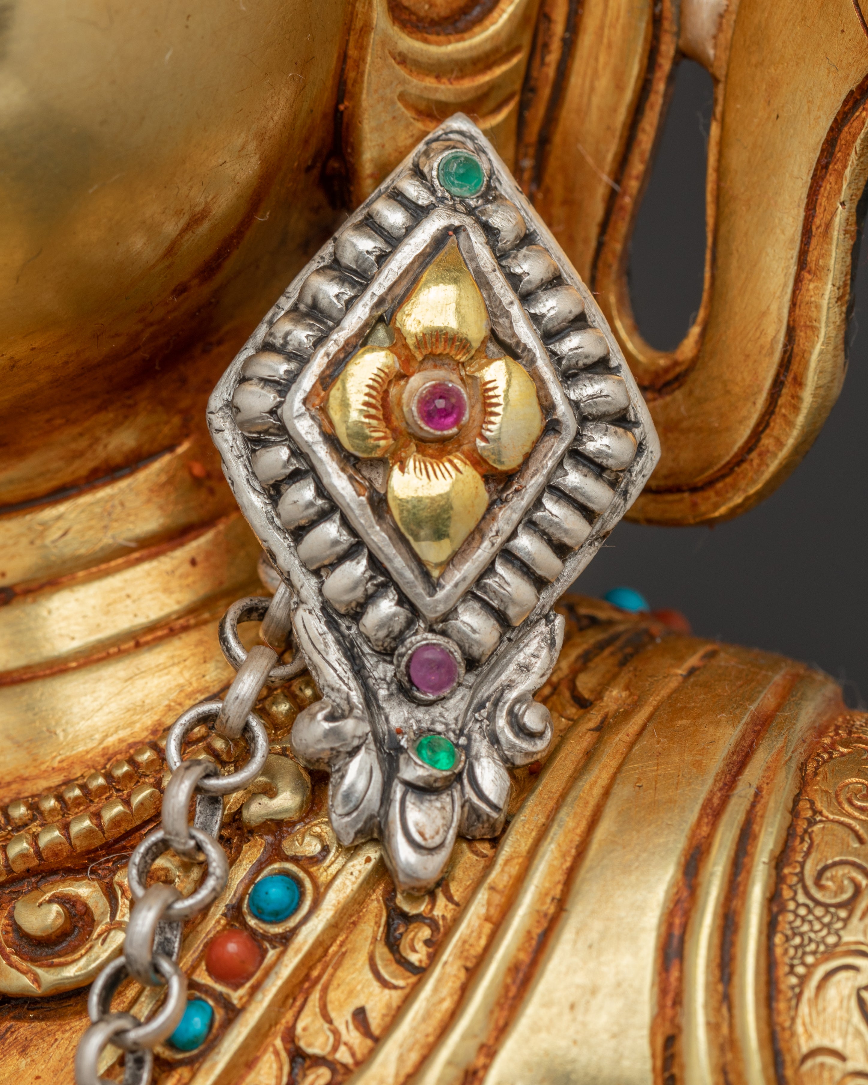 Statue of Dharma Guru Crown Shakyamuni Buddha