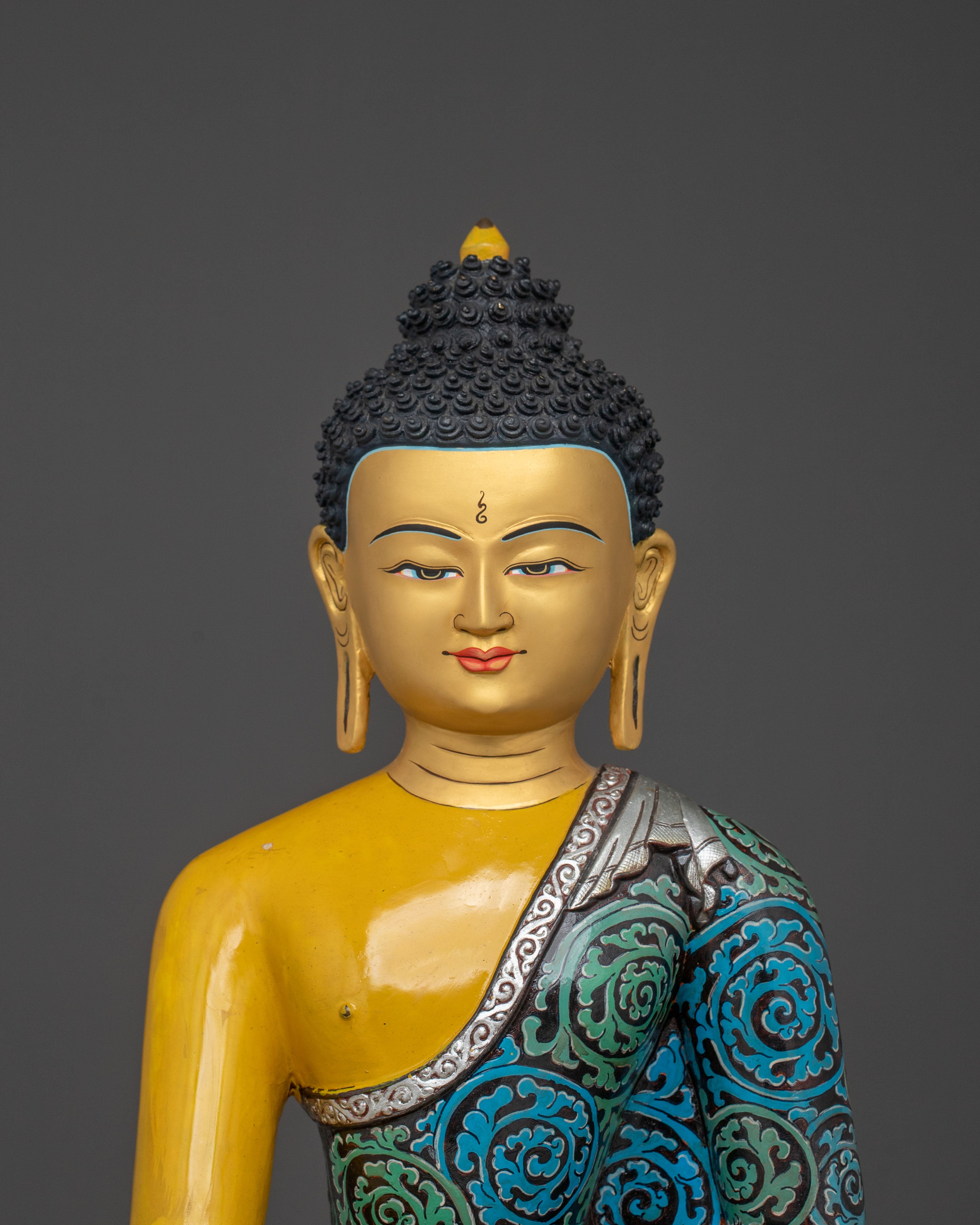 The Traditional Shakyamuni Buddha Statue in 24K Gold Gilded