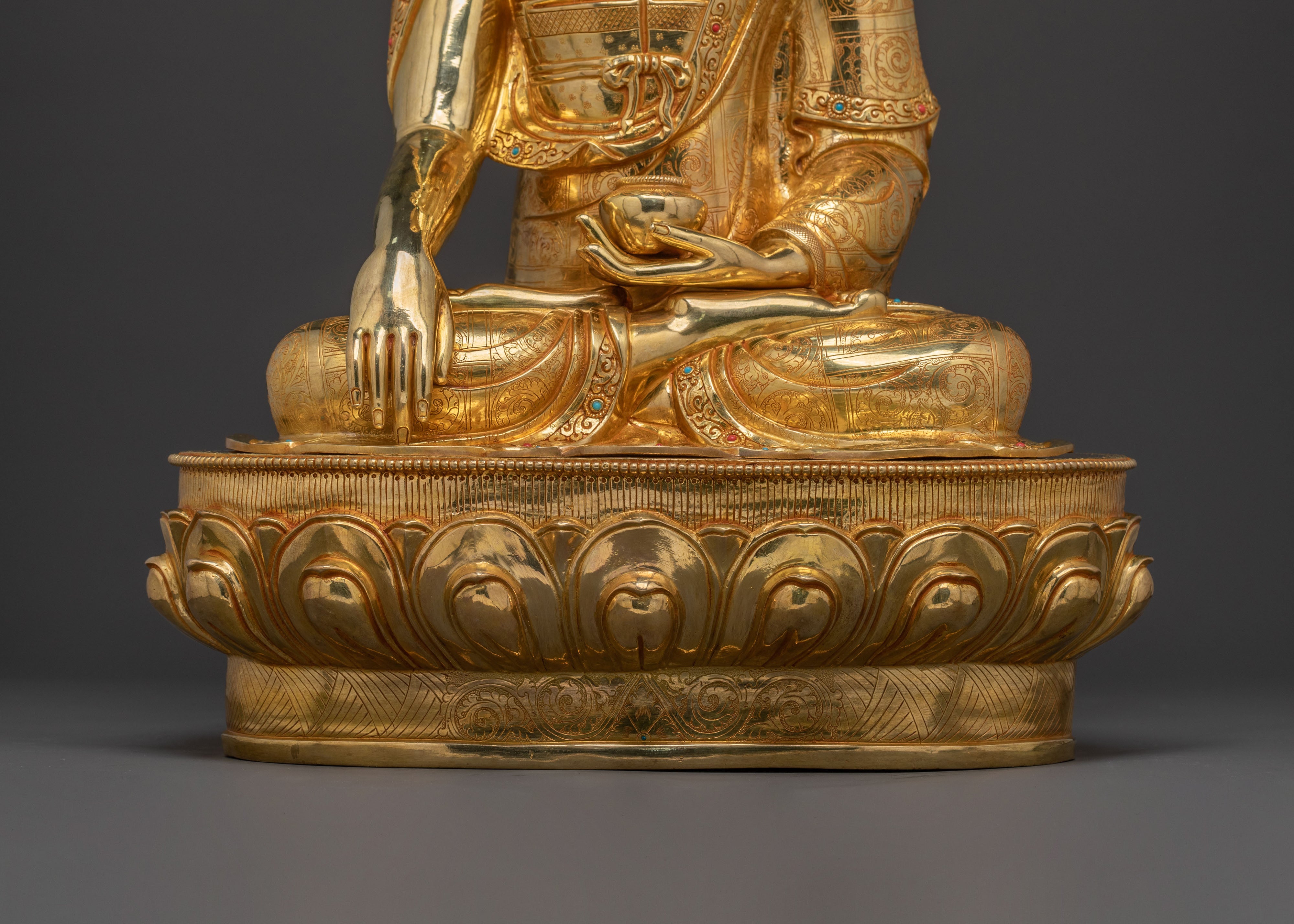 Shakyamuni Buddha Enlightened Golden Statue