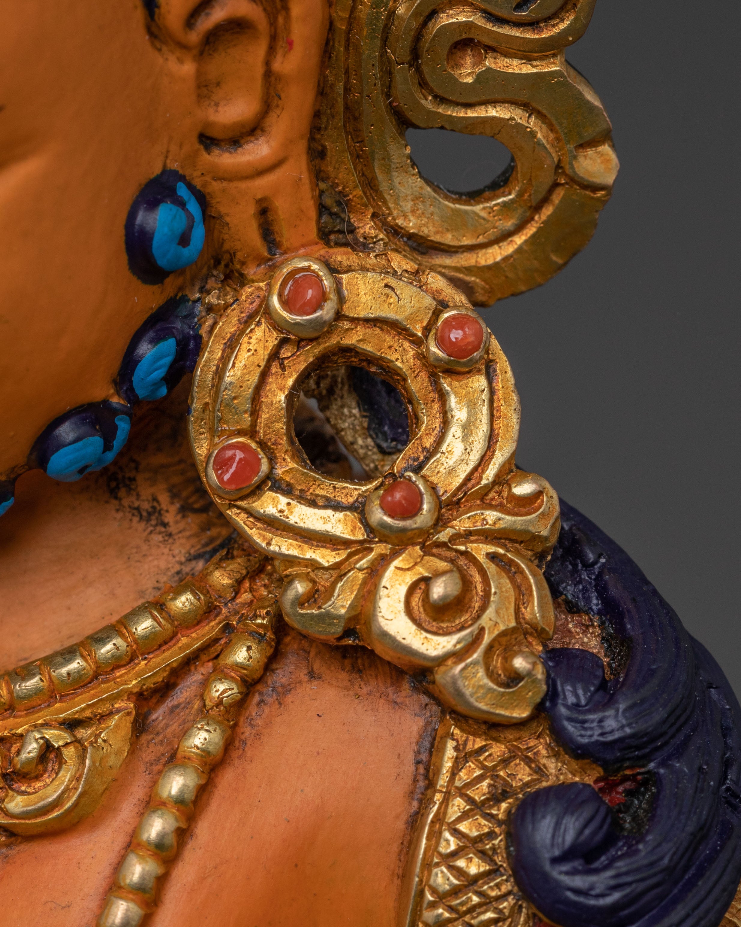 Dzambhala Statue | Symbol of Wealth & Prosperity