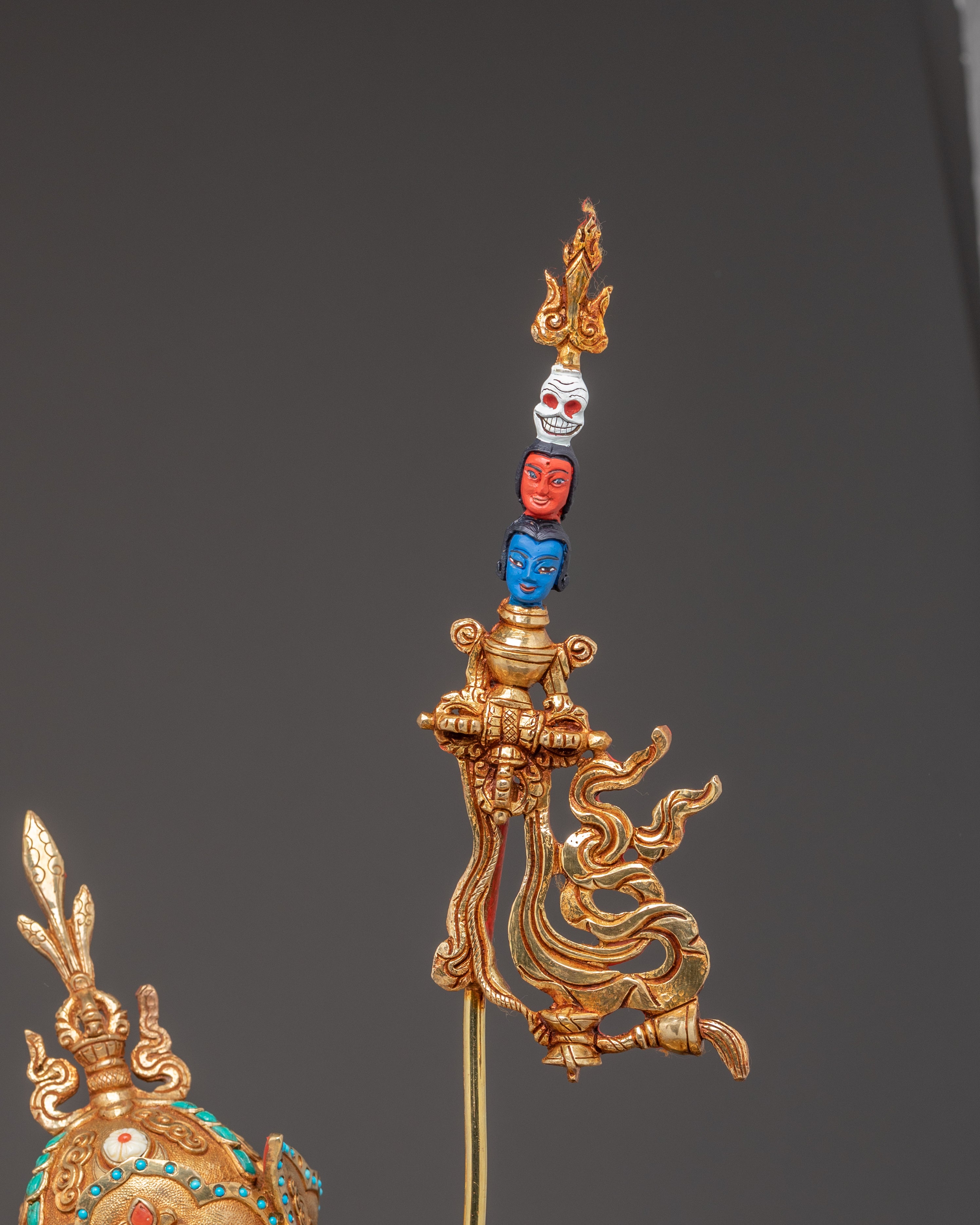 Guru Rinpoche Statue: Revered Vajrayana Master