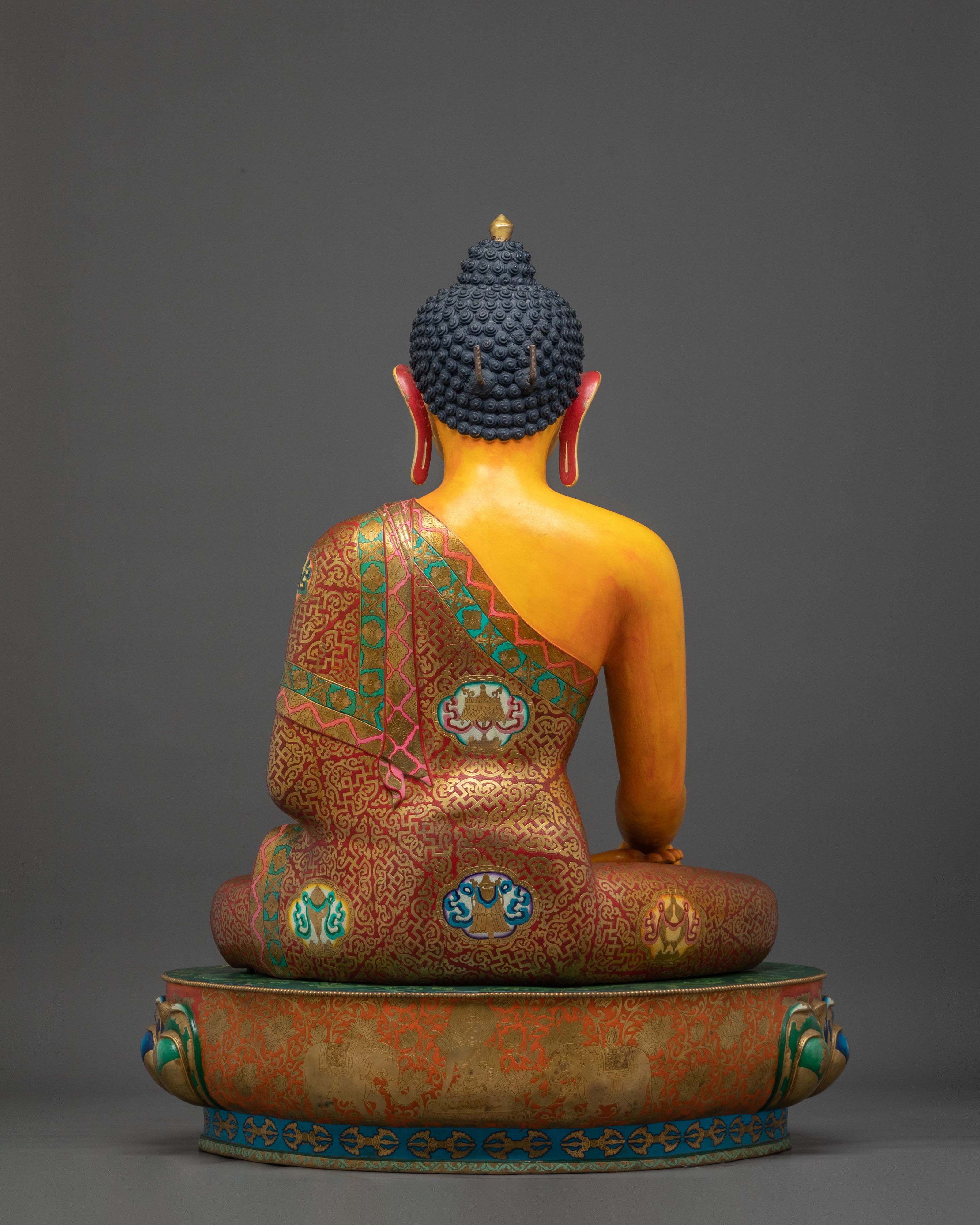 Hand-Carved Shakyamuni Buddha Statue | Exquisite Gilded Artistry
