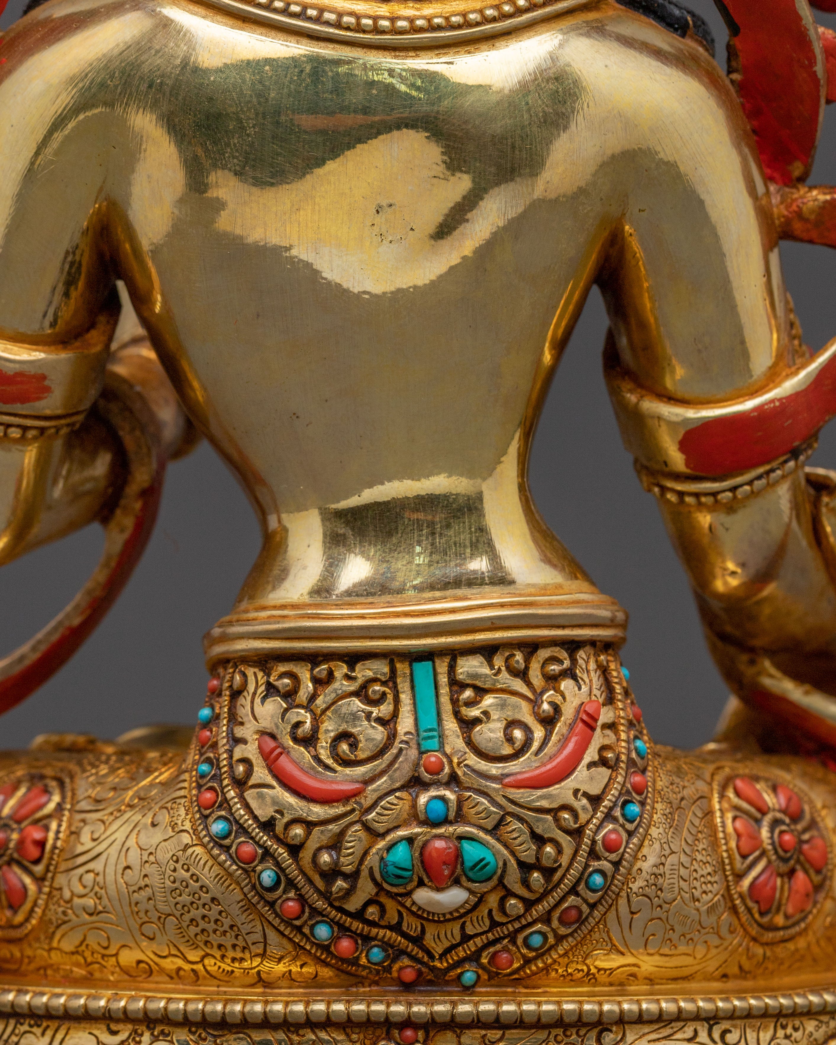 Handcrafted White Tara Sacred Statue – Gilded Perfection