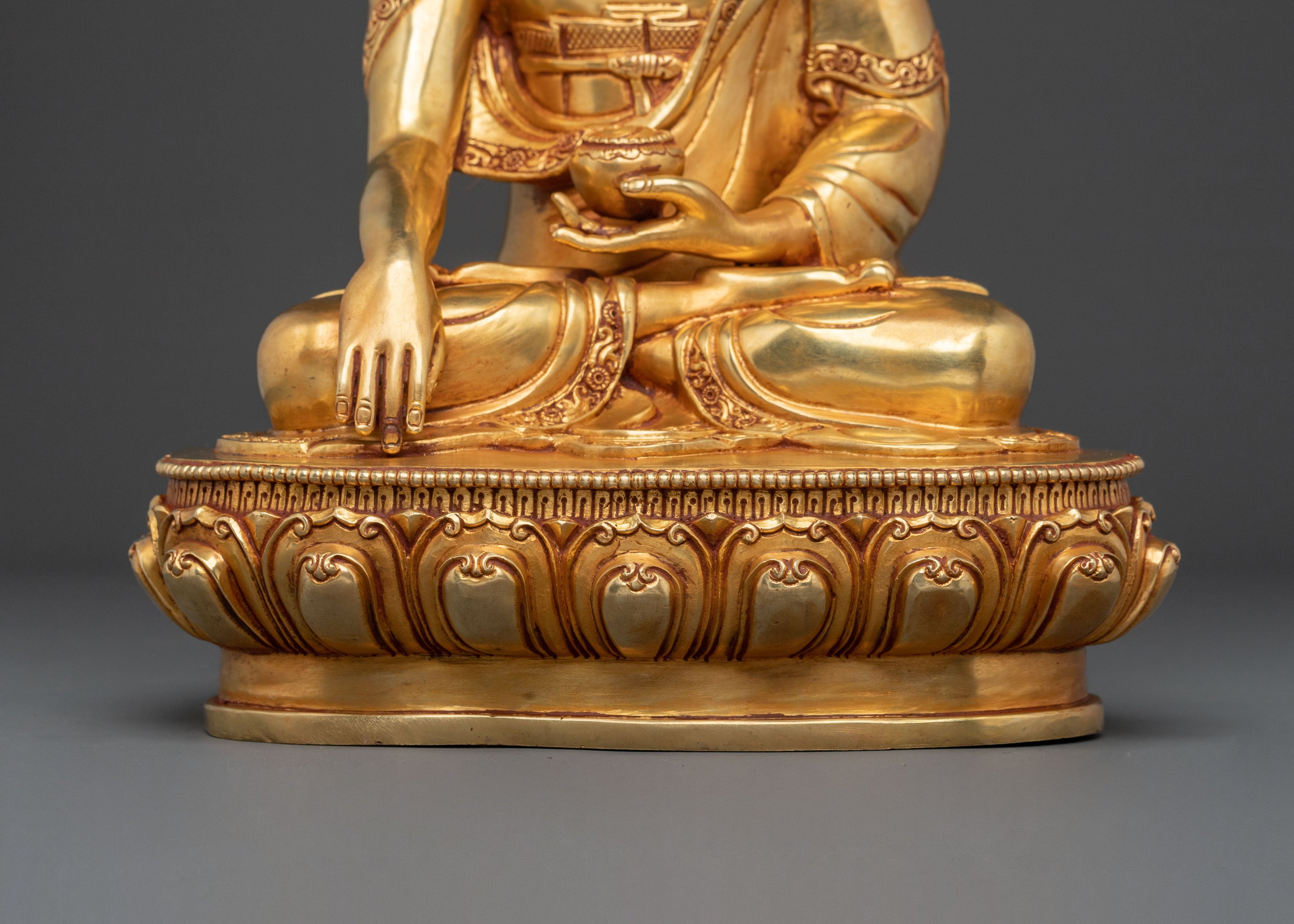 Himalayan Shakyamuni Buddha Handcrafted Sculpture