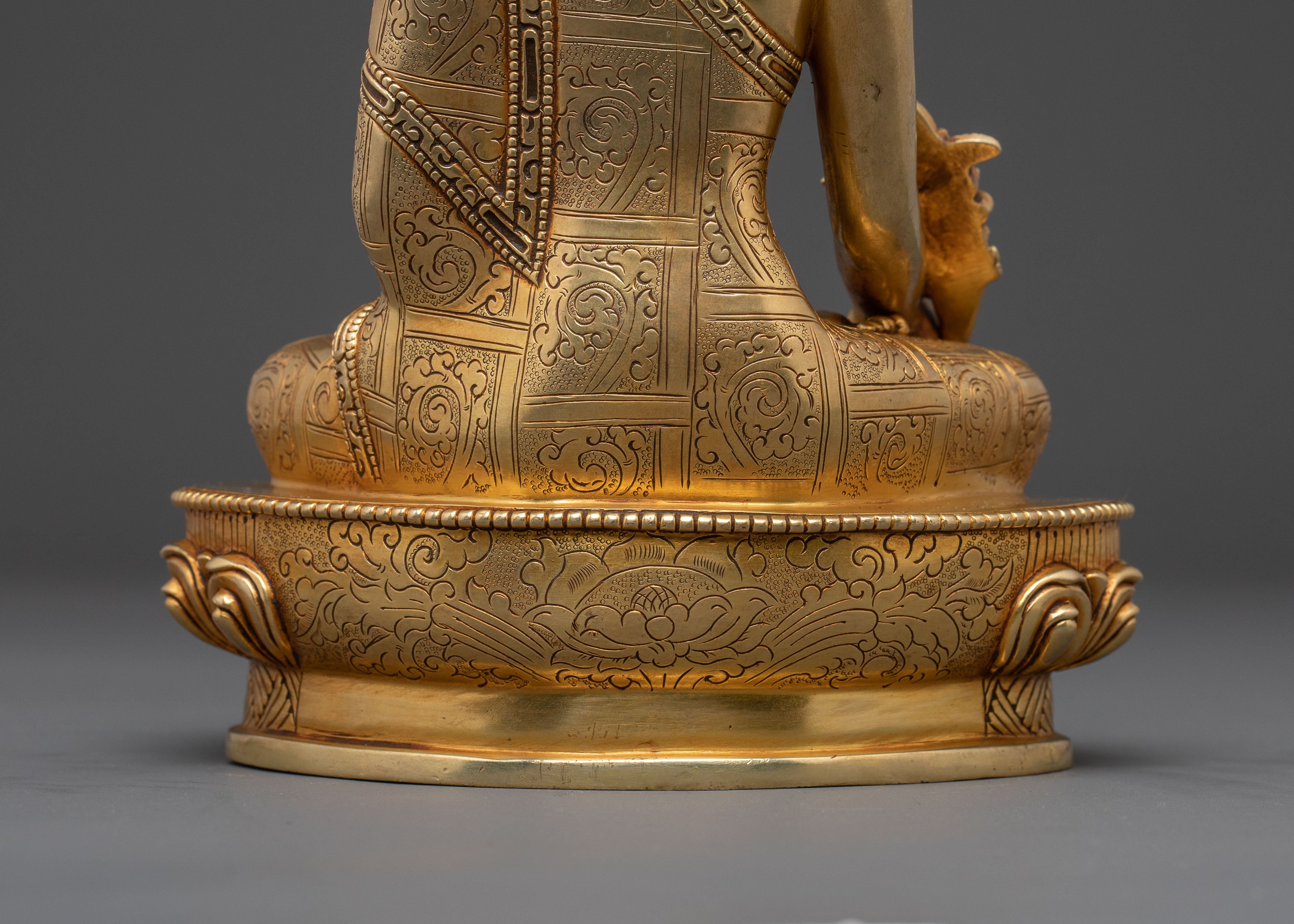 Bhaisajyaguru Healing Buddha Statue