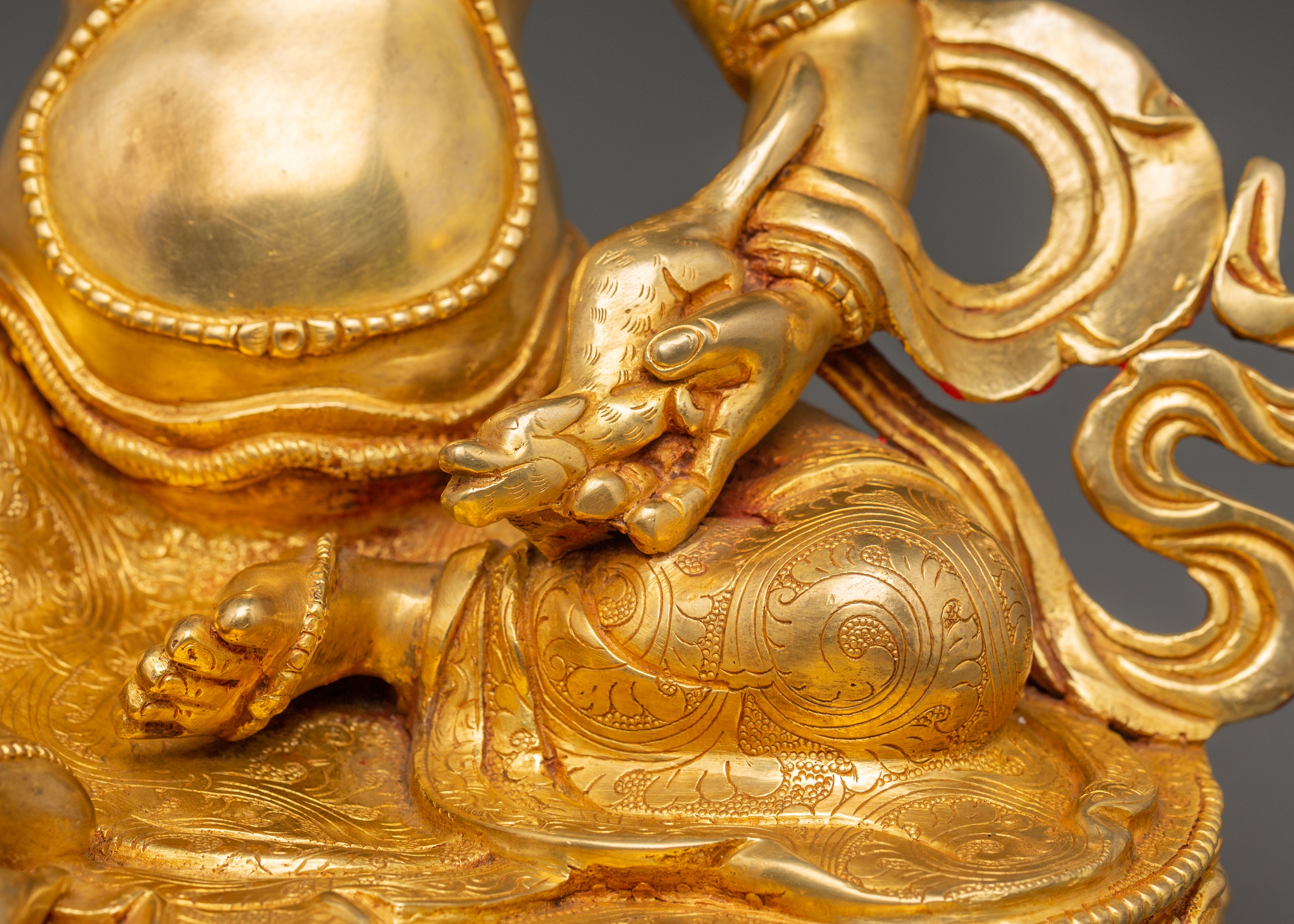 Dzambhala Statue: The Buddhist God of Wealth