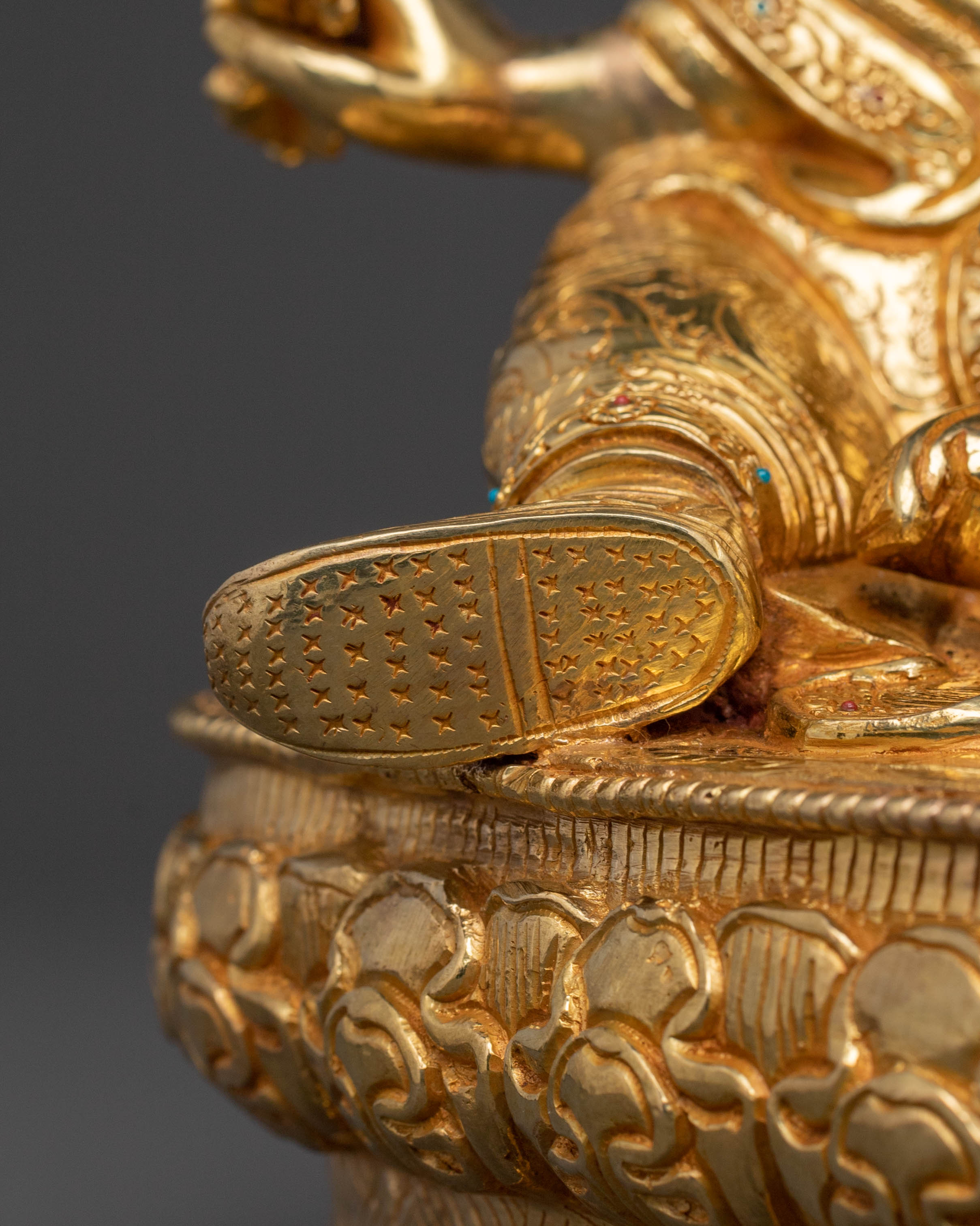 The Lotus Born Guru Rinpoche Statue – Exquisite Gilded Copper Statue