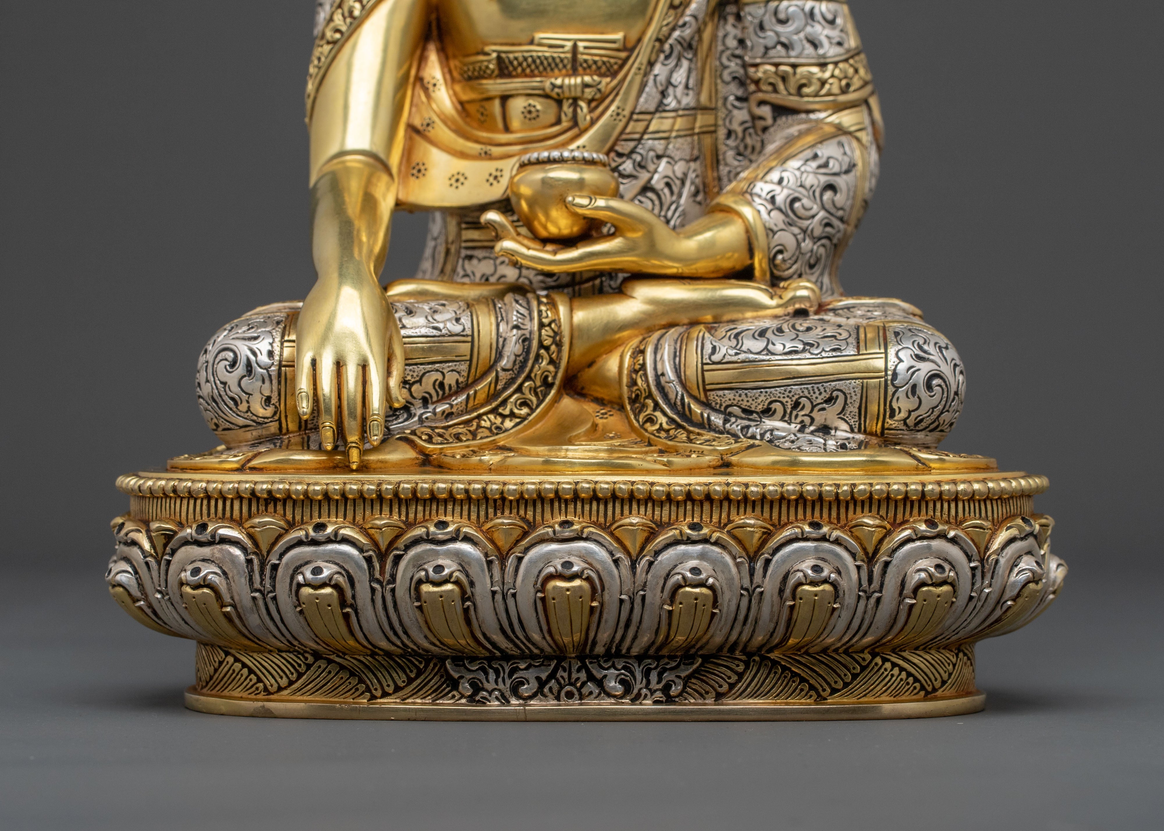 Nepalese Shakyamuni Buddha Meditation Statue