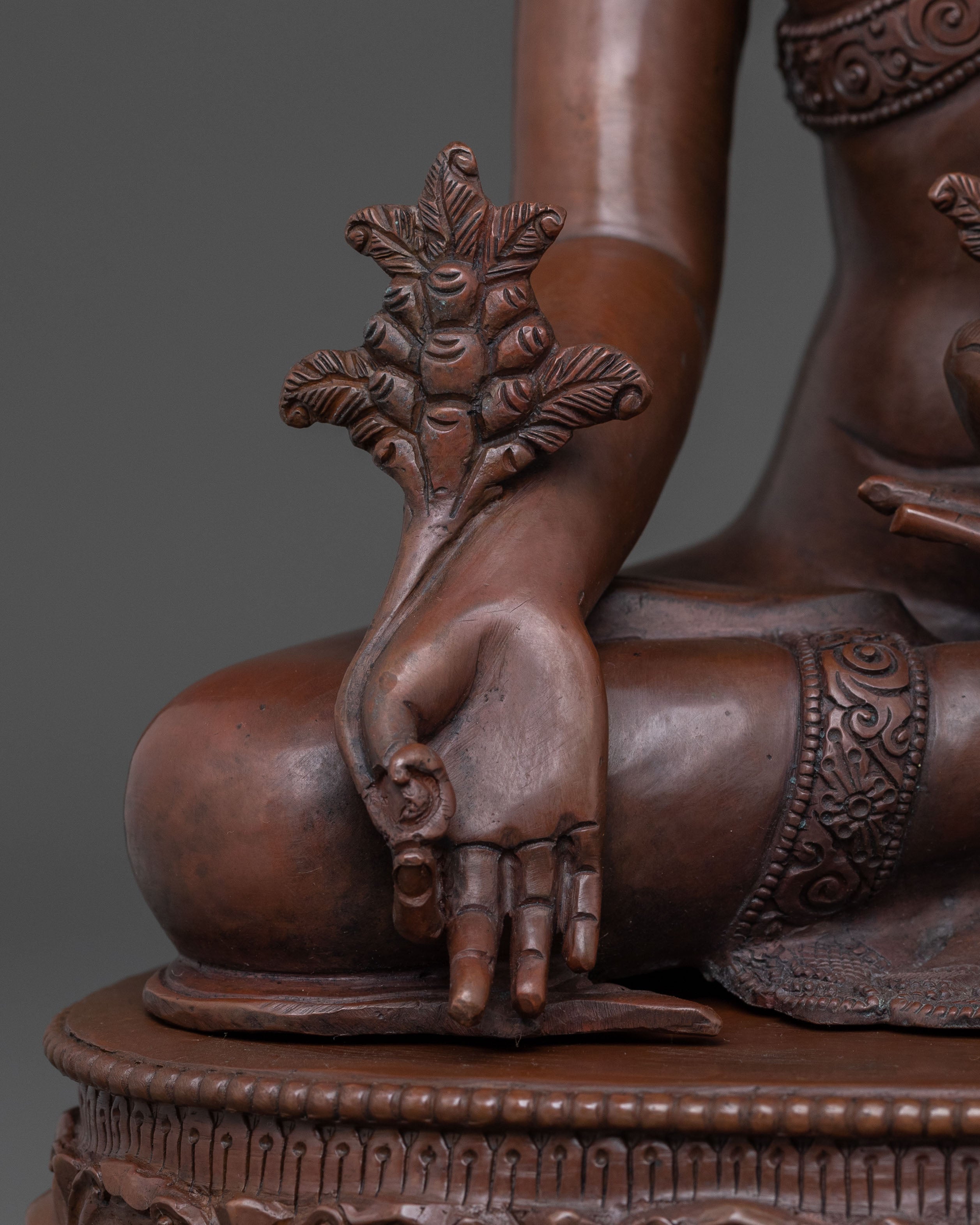Statue of Bhaisajyaguru: Healing Buddha