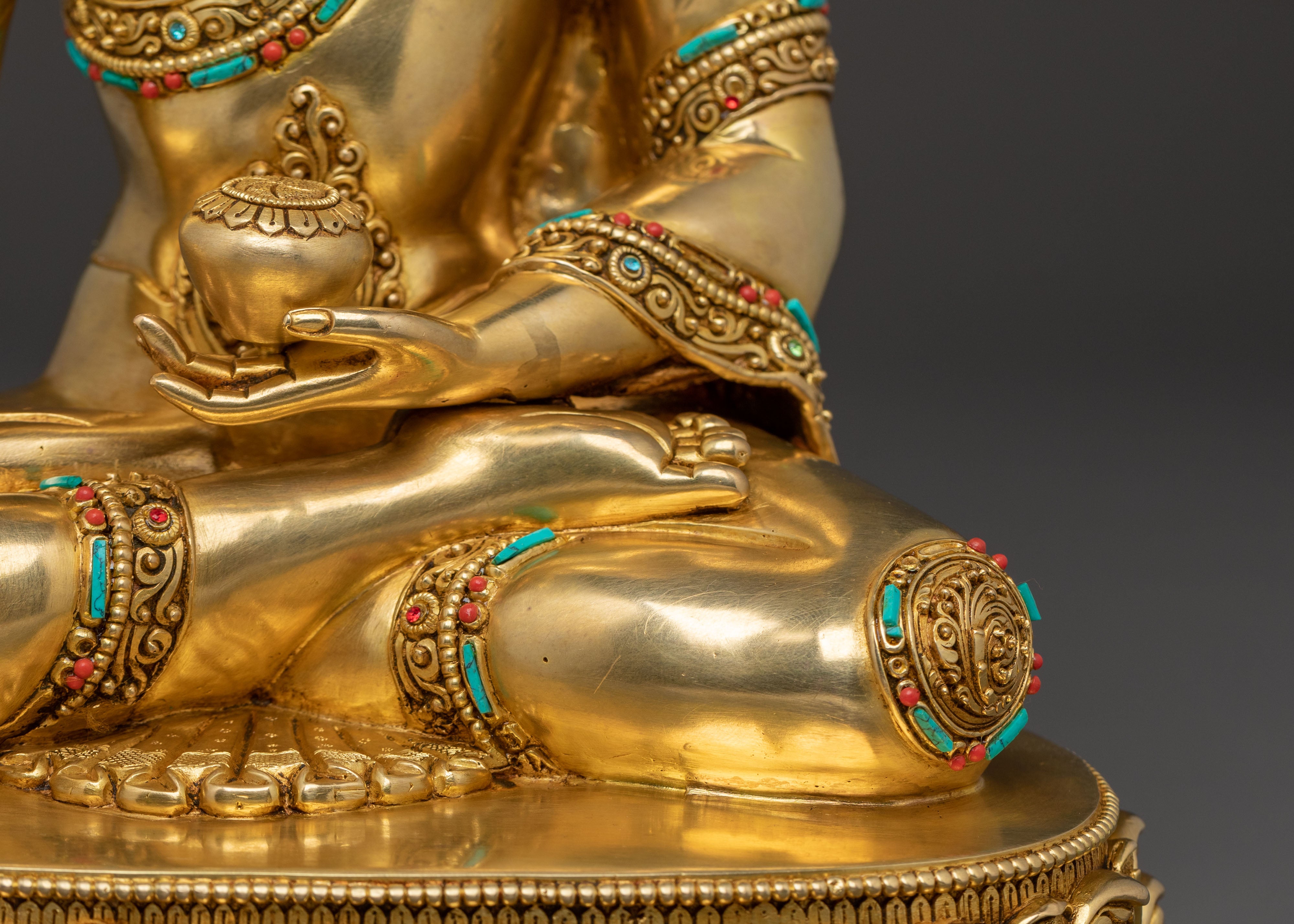 Shakyamuni Buddha Statue | Light of Wisdom