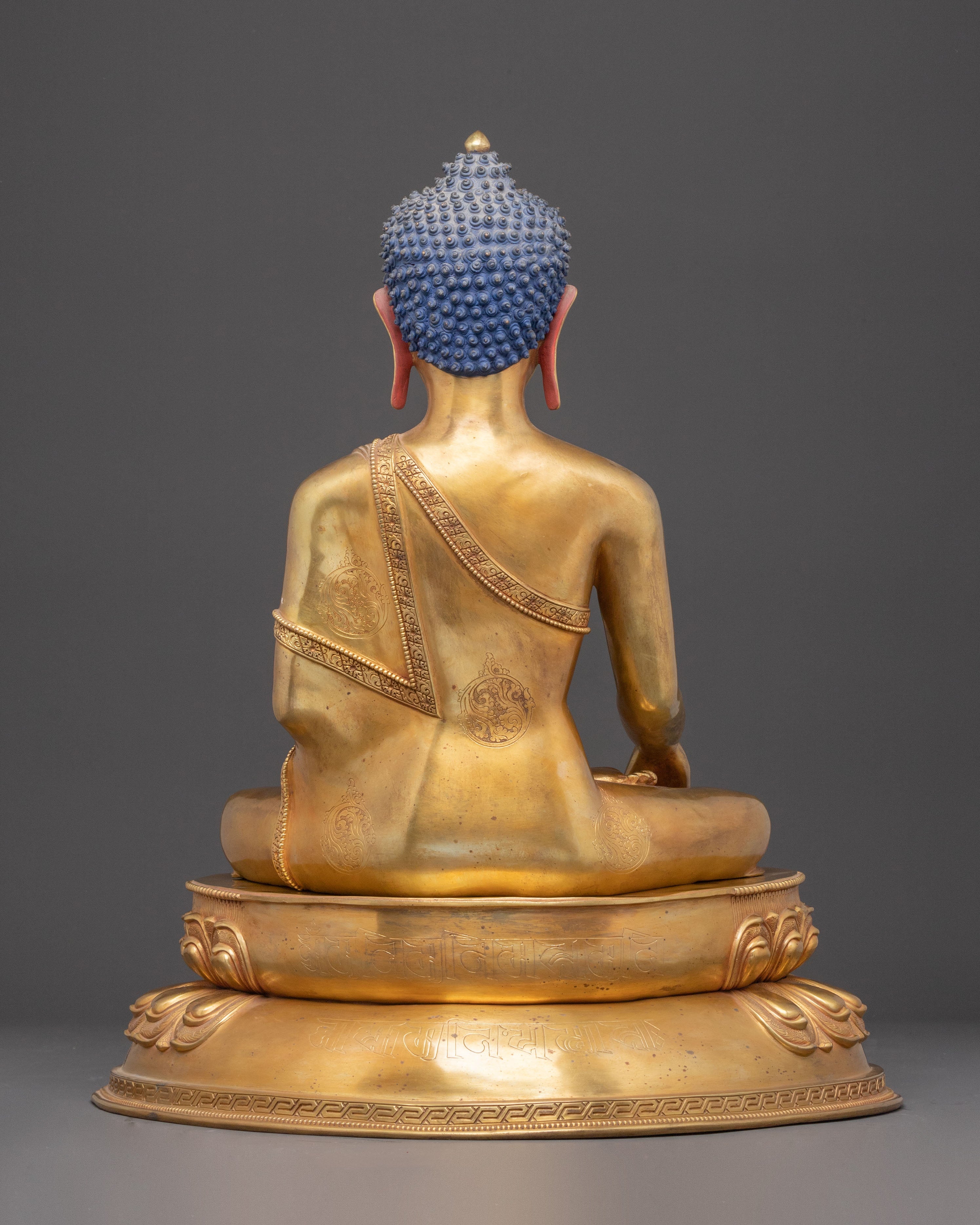 Shakyamuni Buddha Statue: Symbol of Wisdom and Compassion