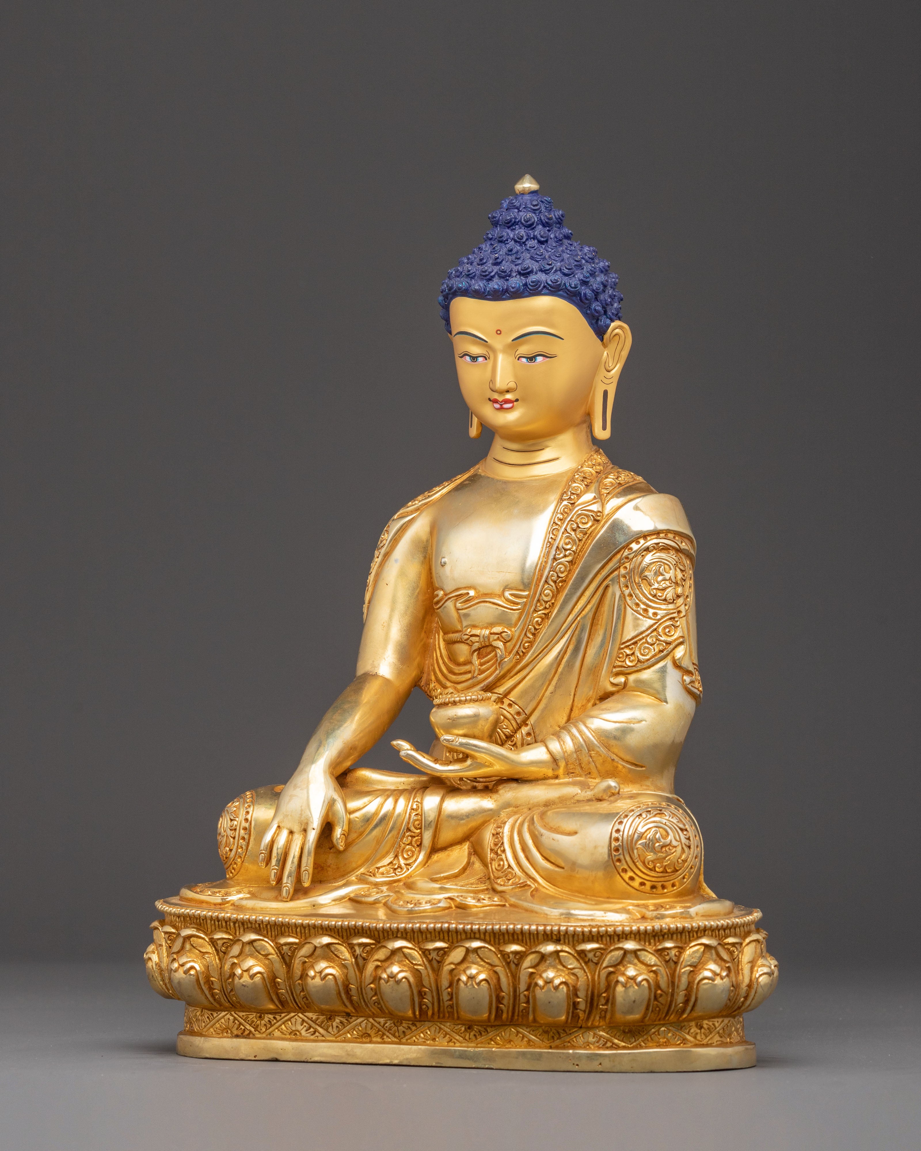 Handcrafted Enlightened Buddha Shakyamuni Statue