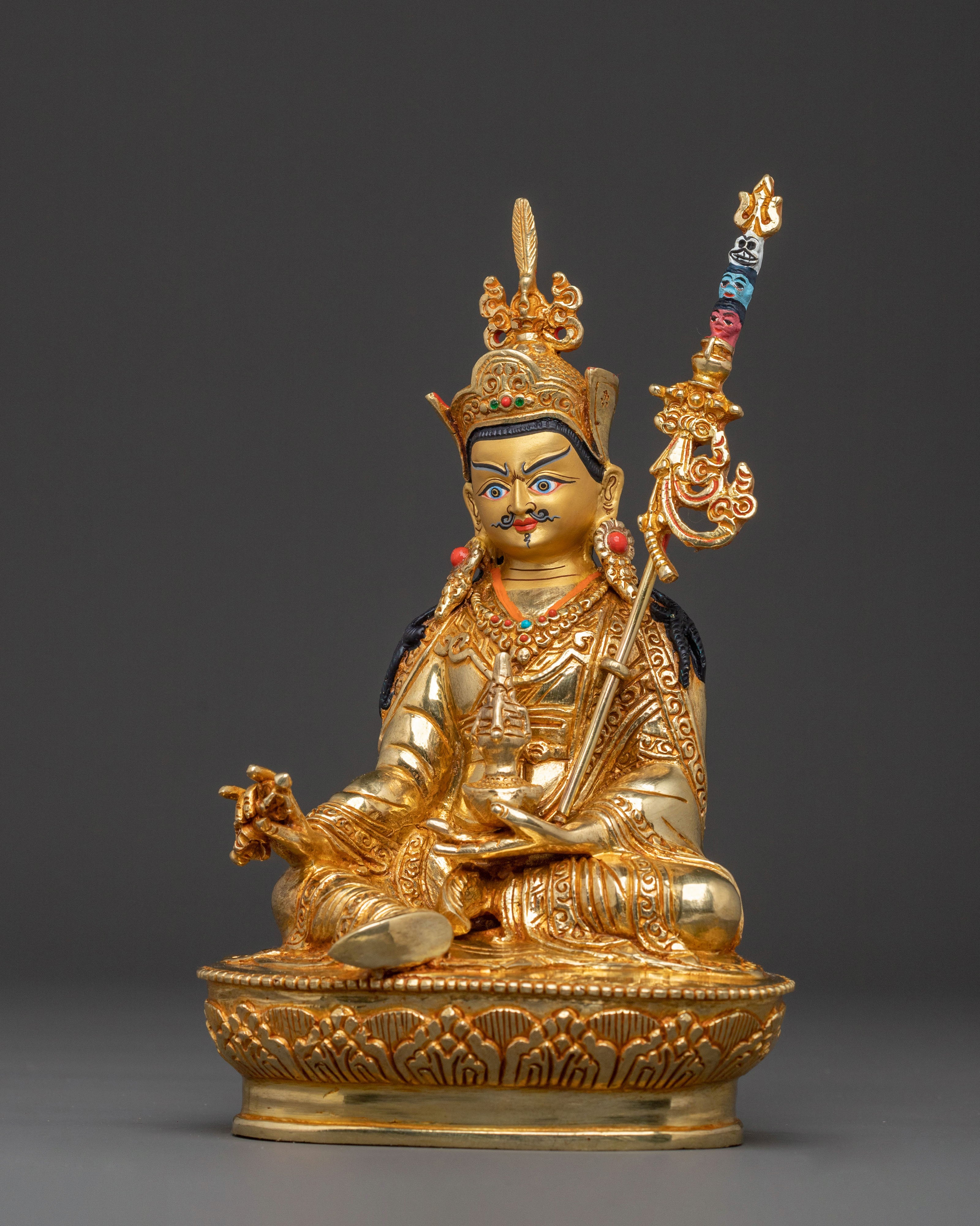 Guru Rinpoche Statue: Enlightened Master
