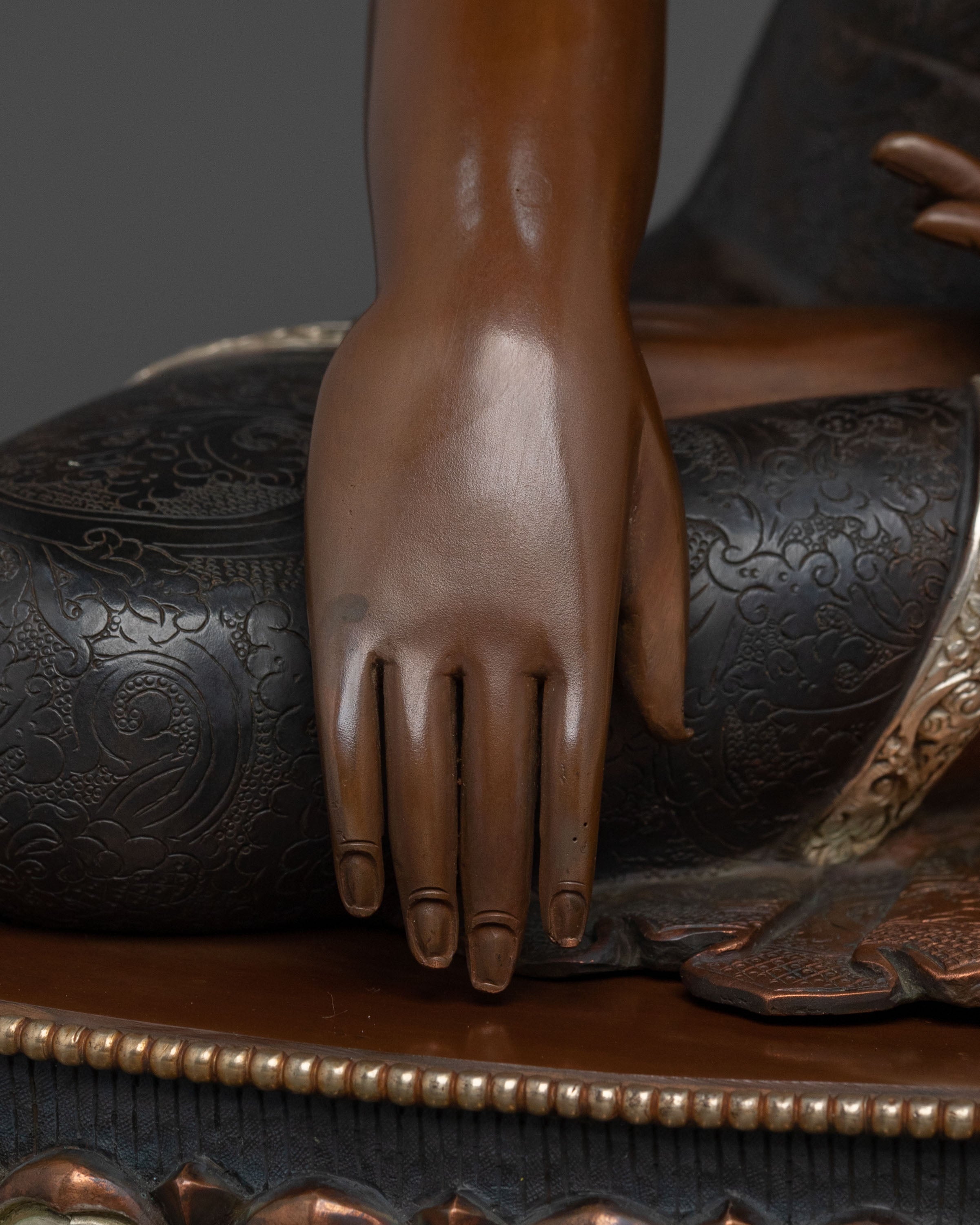 Hand Carved Sacred Shakyamuni Buddha Statue