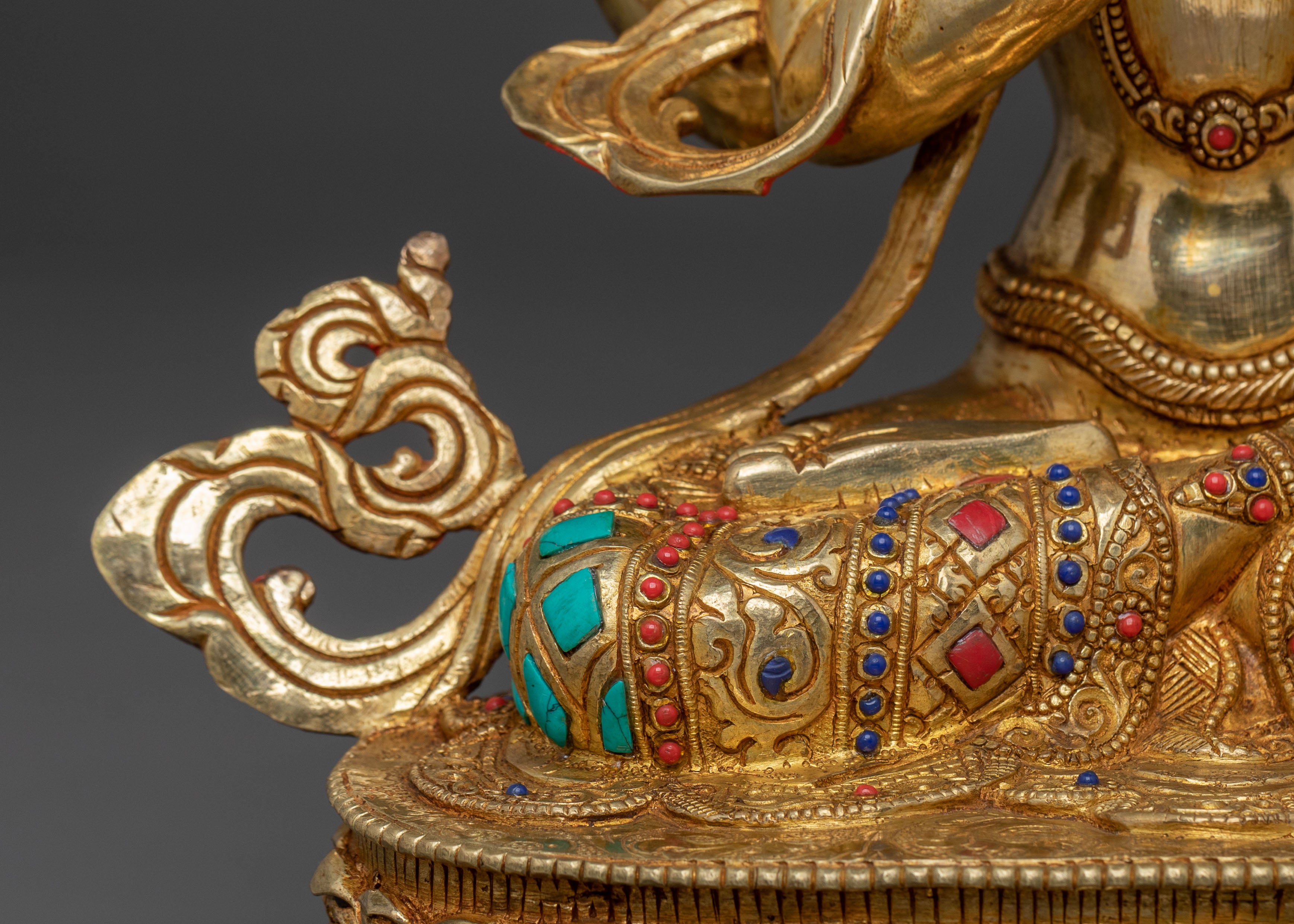 Handcrafted Chenrezig Bodhisattva Statue | Home Decor