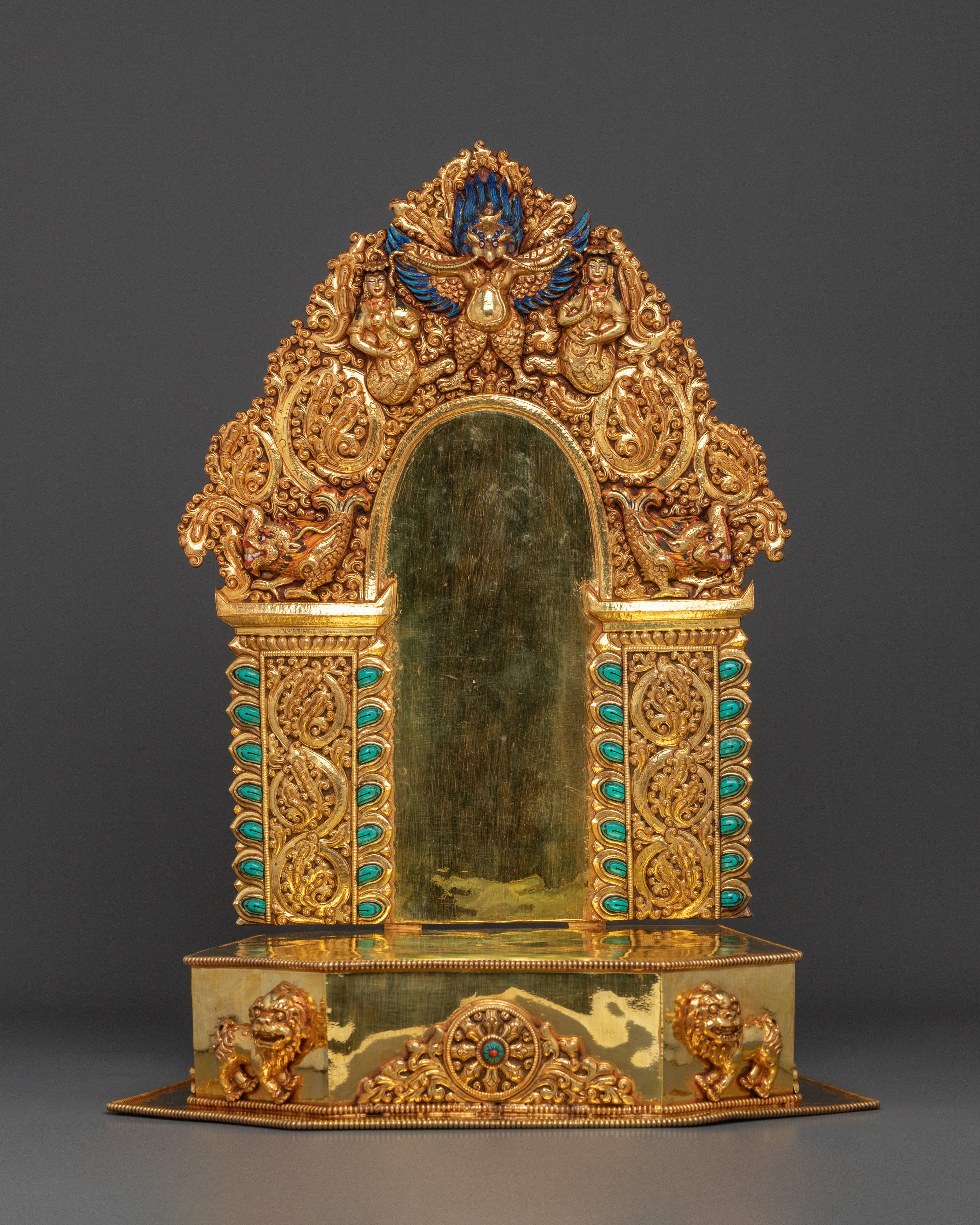 Shakyamuni Buddha Divine Sculpture on Throne
