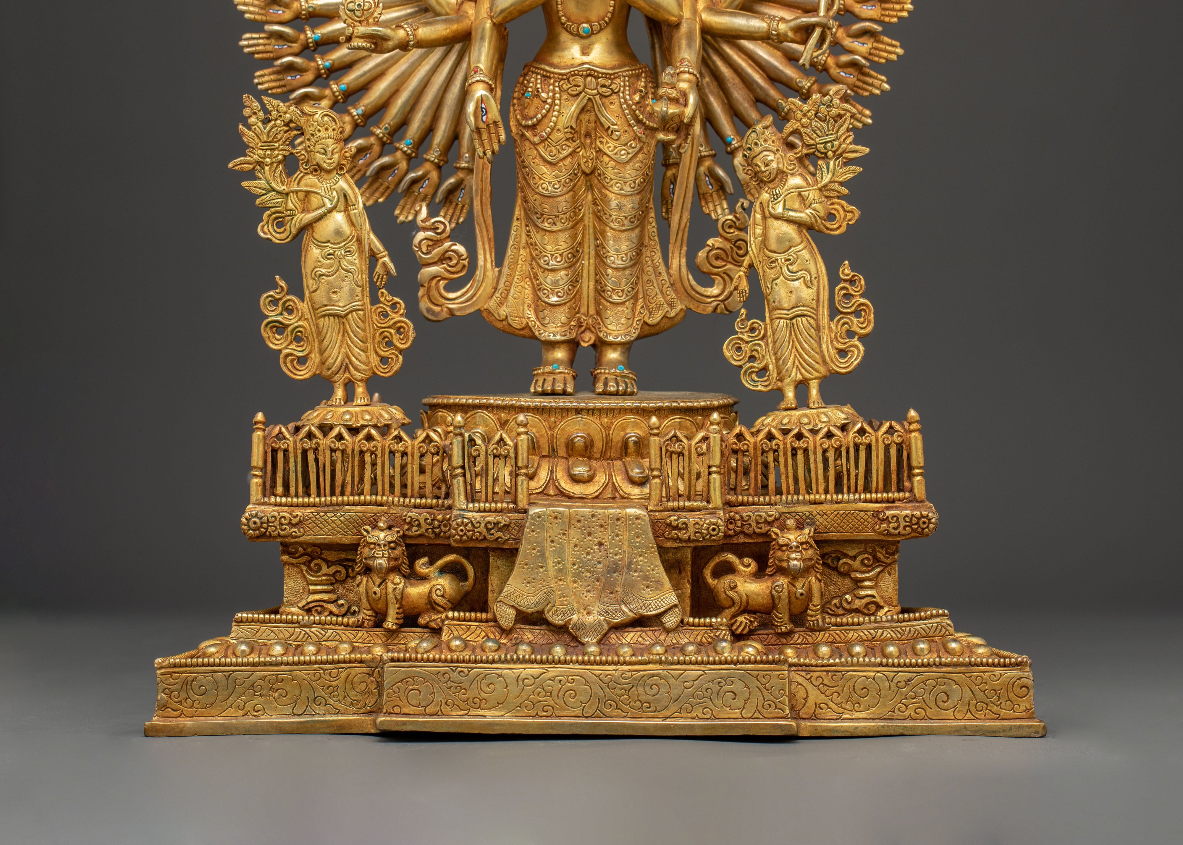 1000 Armed Chenrezig: Statue of Compassionate