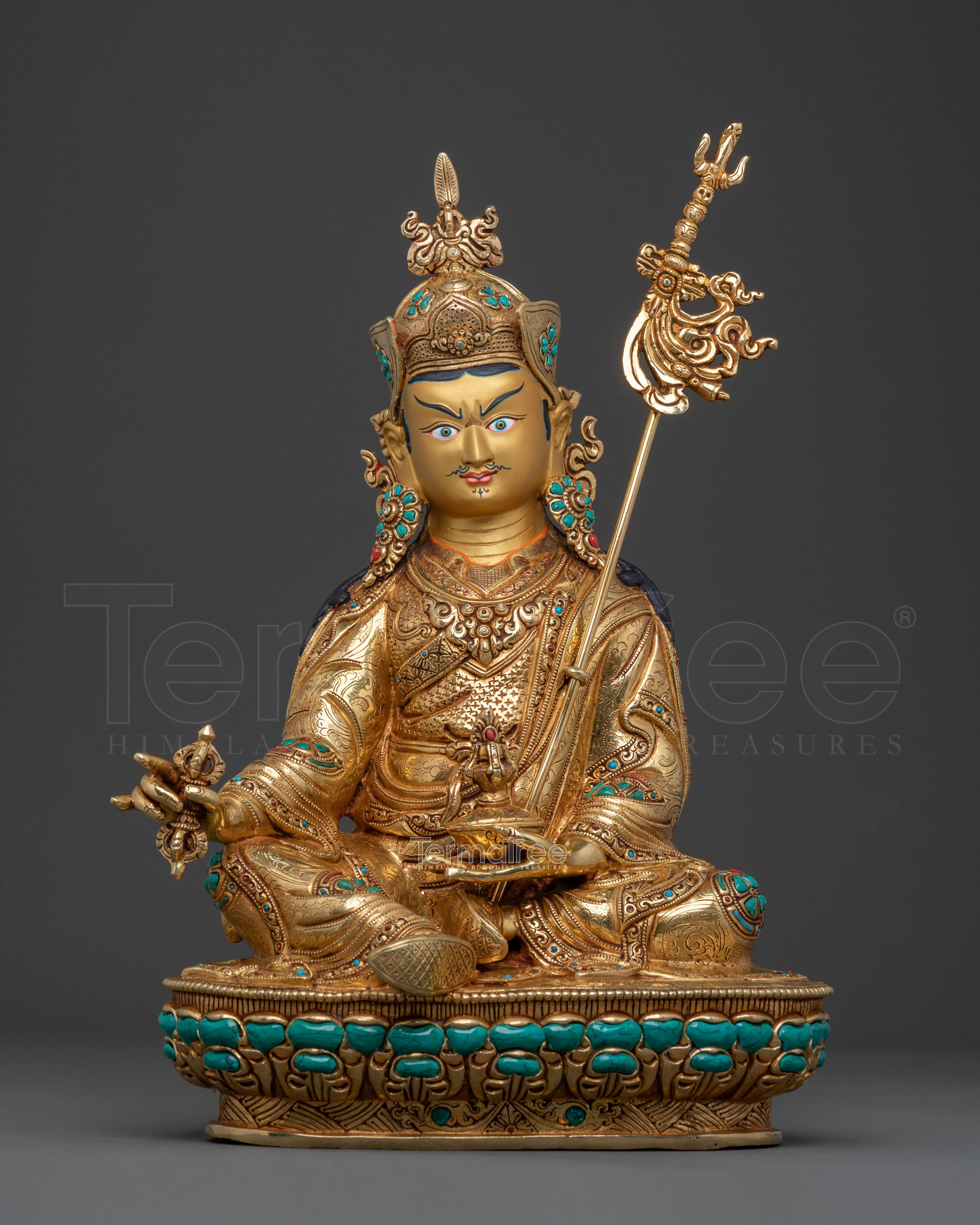 Guru Rinpoche Statue