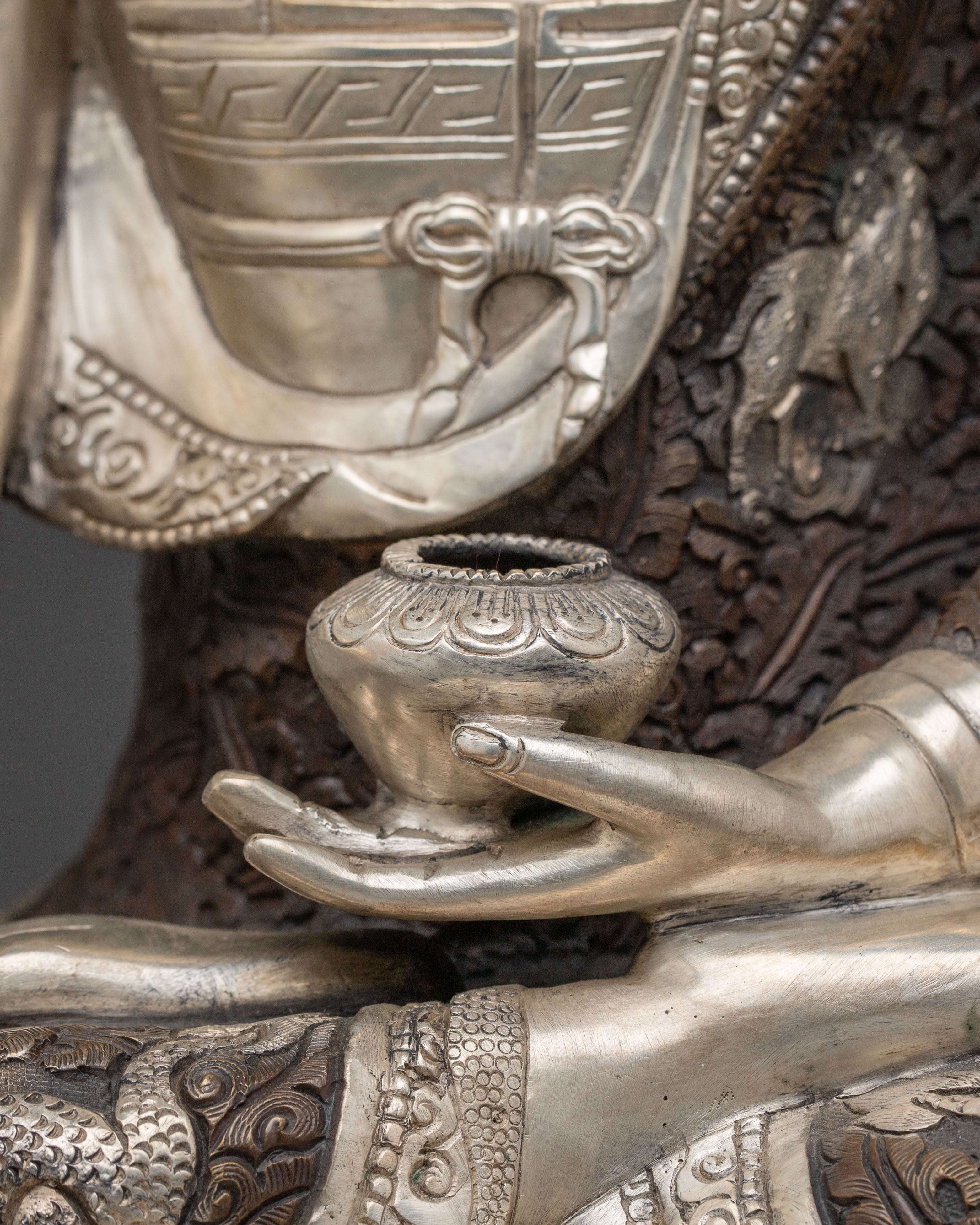 Shakyamuni Buddha | 24K Gold Gilded Serenity