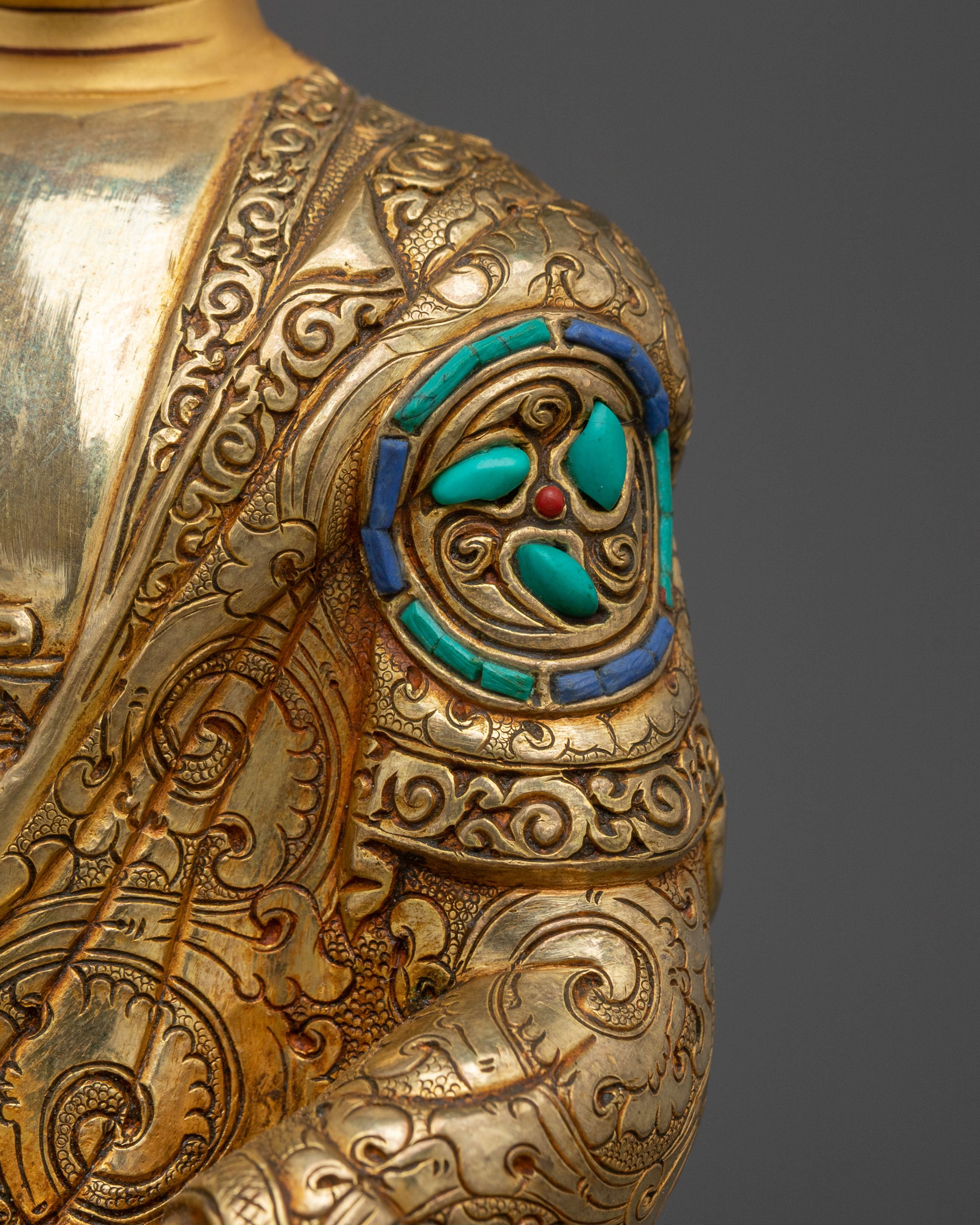 Handcrafted Shakyamuni Buddha Statue for Altar: Symbol of Enlightenment