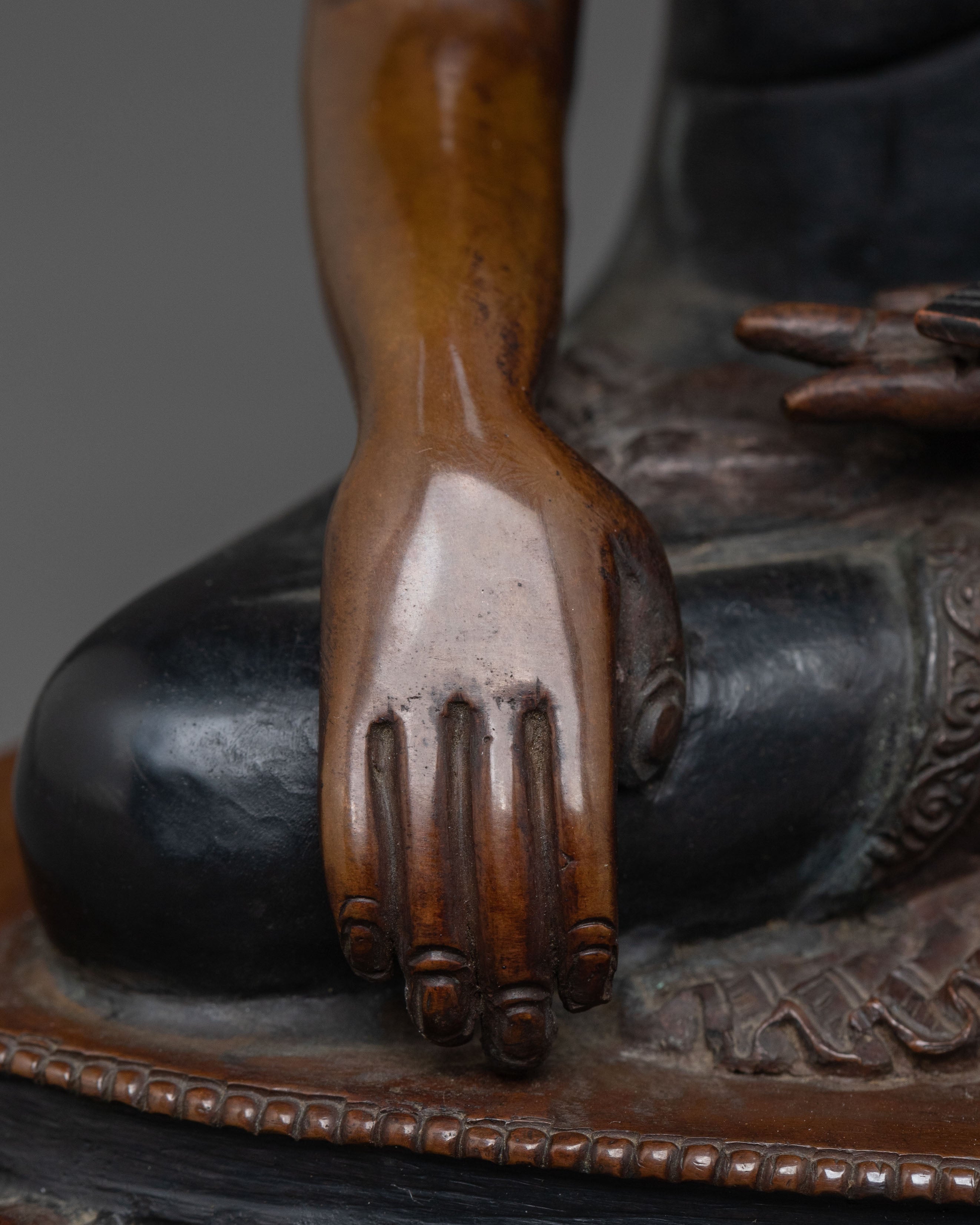 Karmapa Altar Statue | Buddhist Master of Wisdom