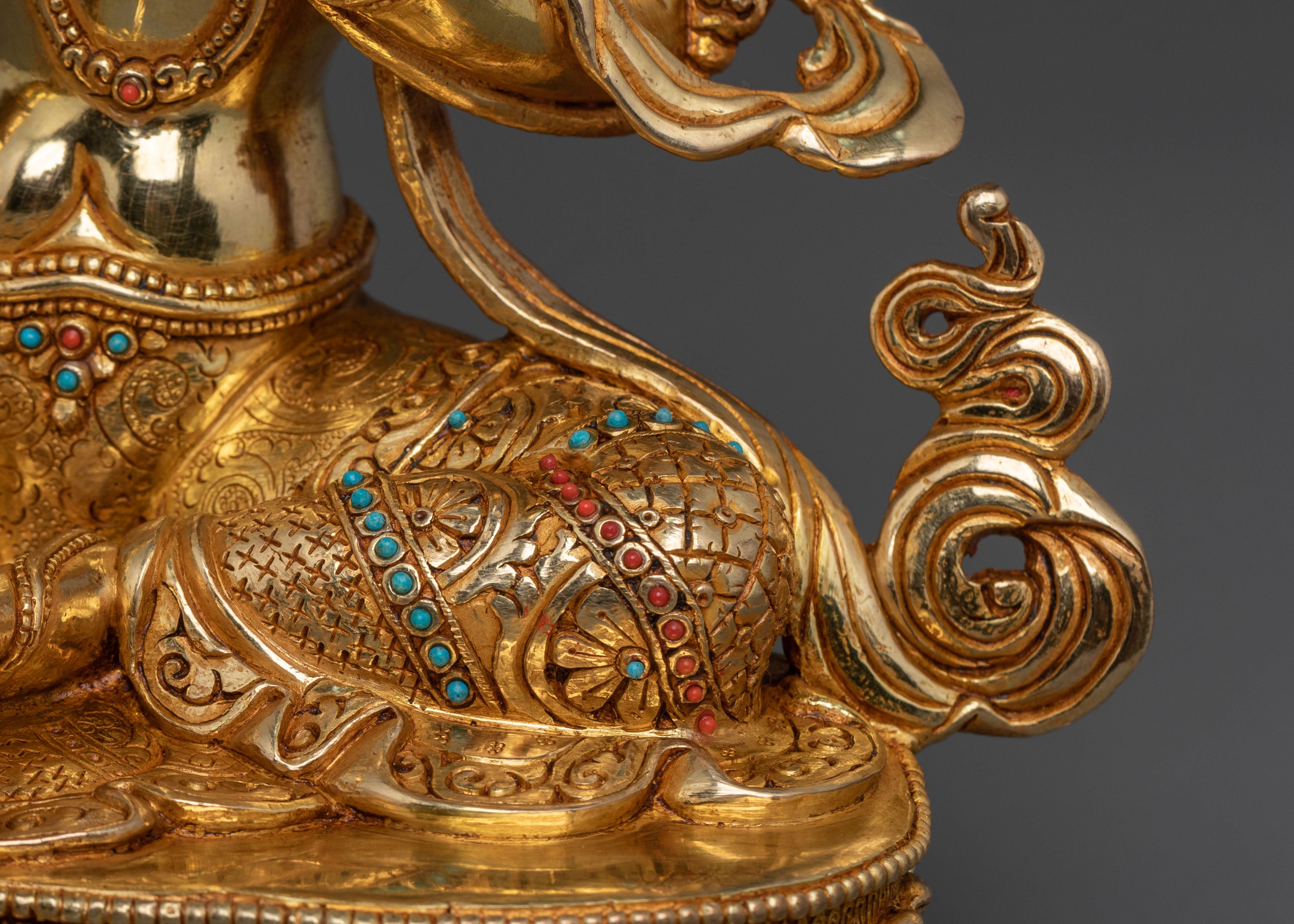 Green Tara Statue | Embodiment of Compassion