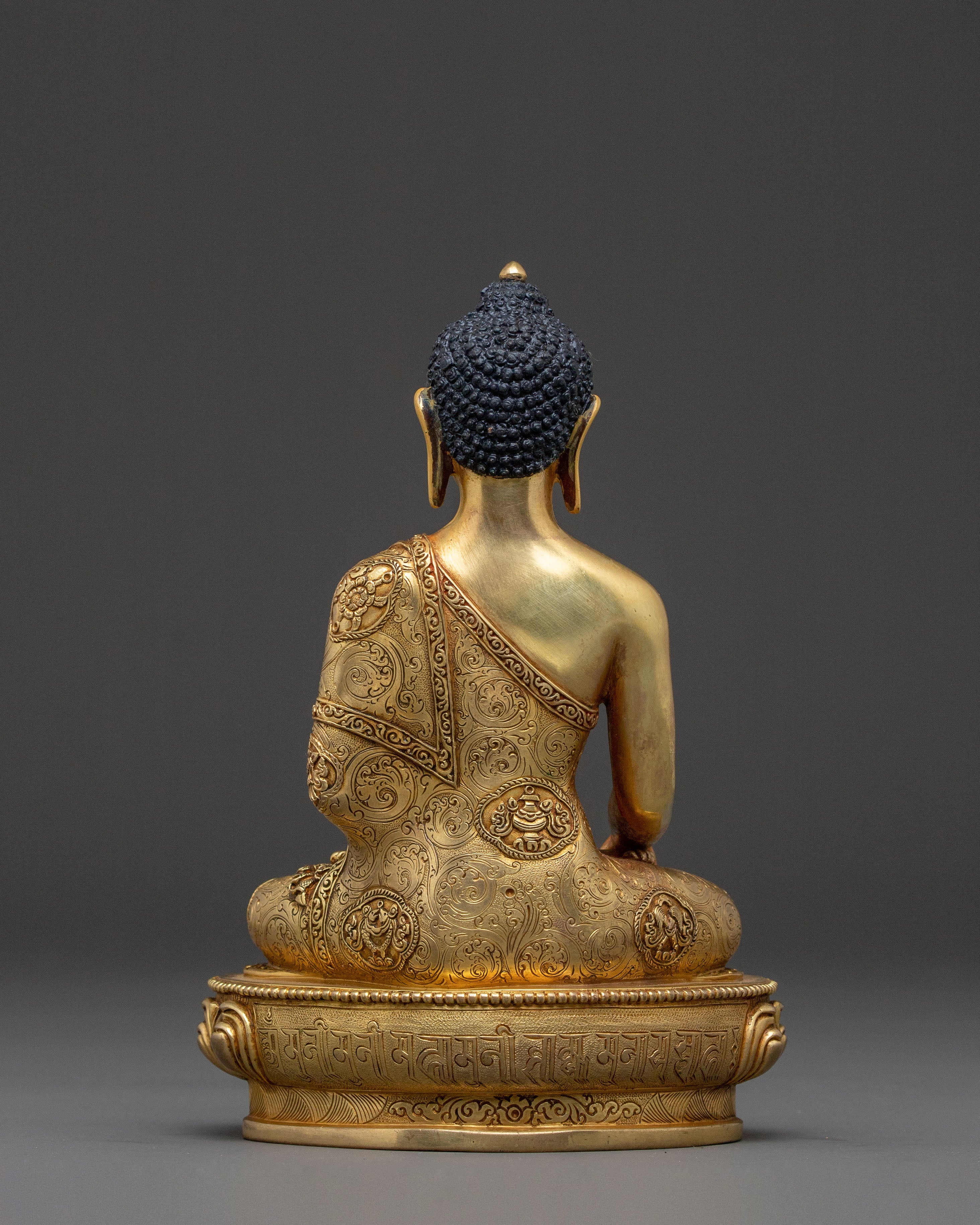 Shakyamuni Buddha Divine Statue - 24K Gold Gilded Figure